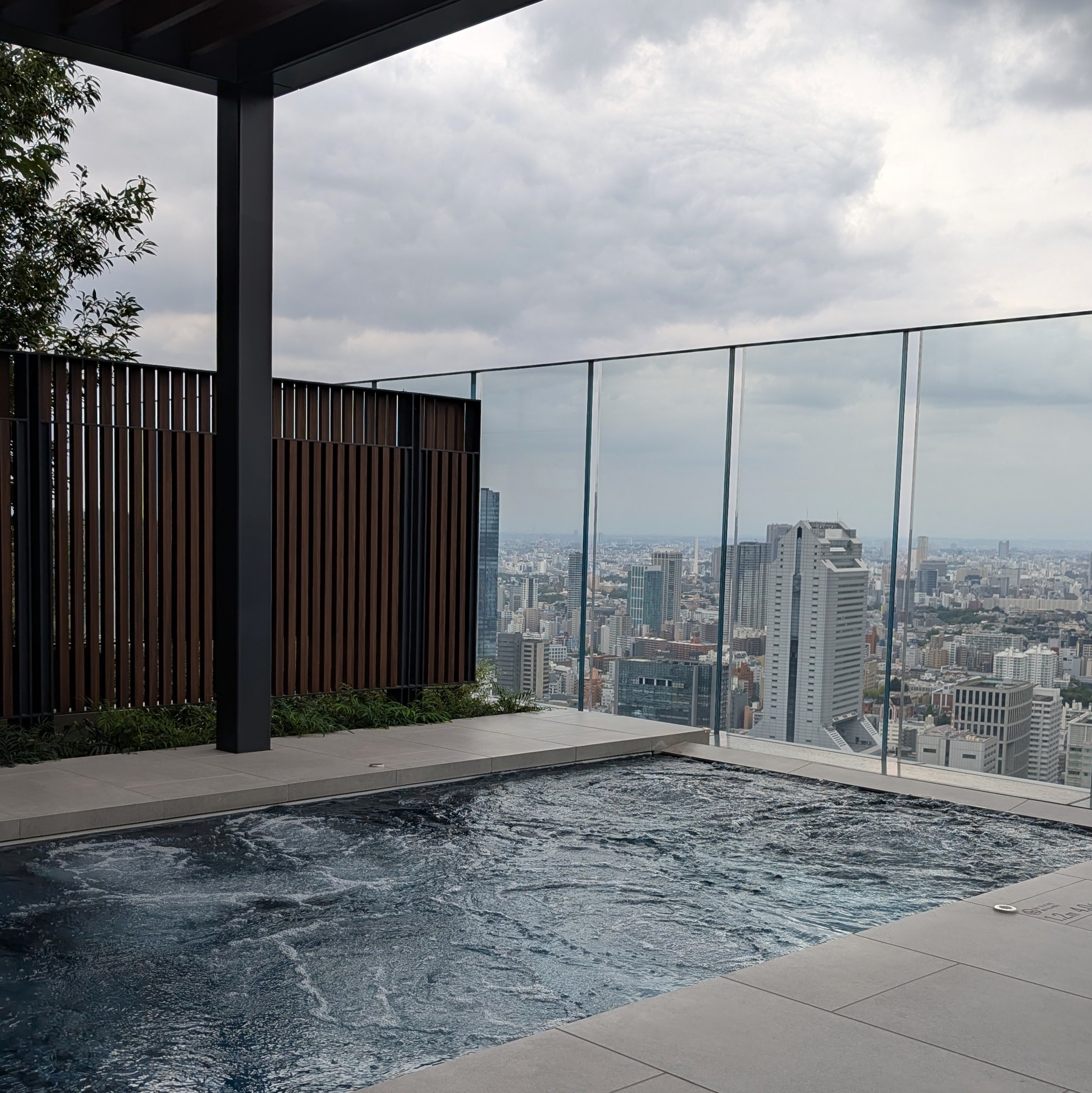 Fairmont Tokyo Outdoor Relaxation Pool