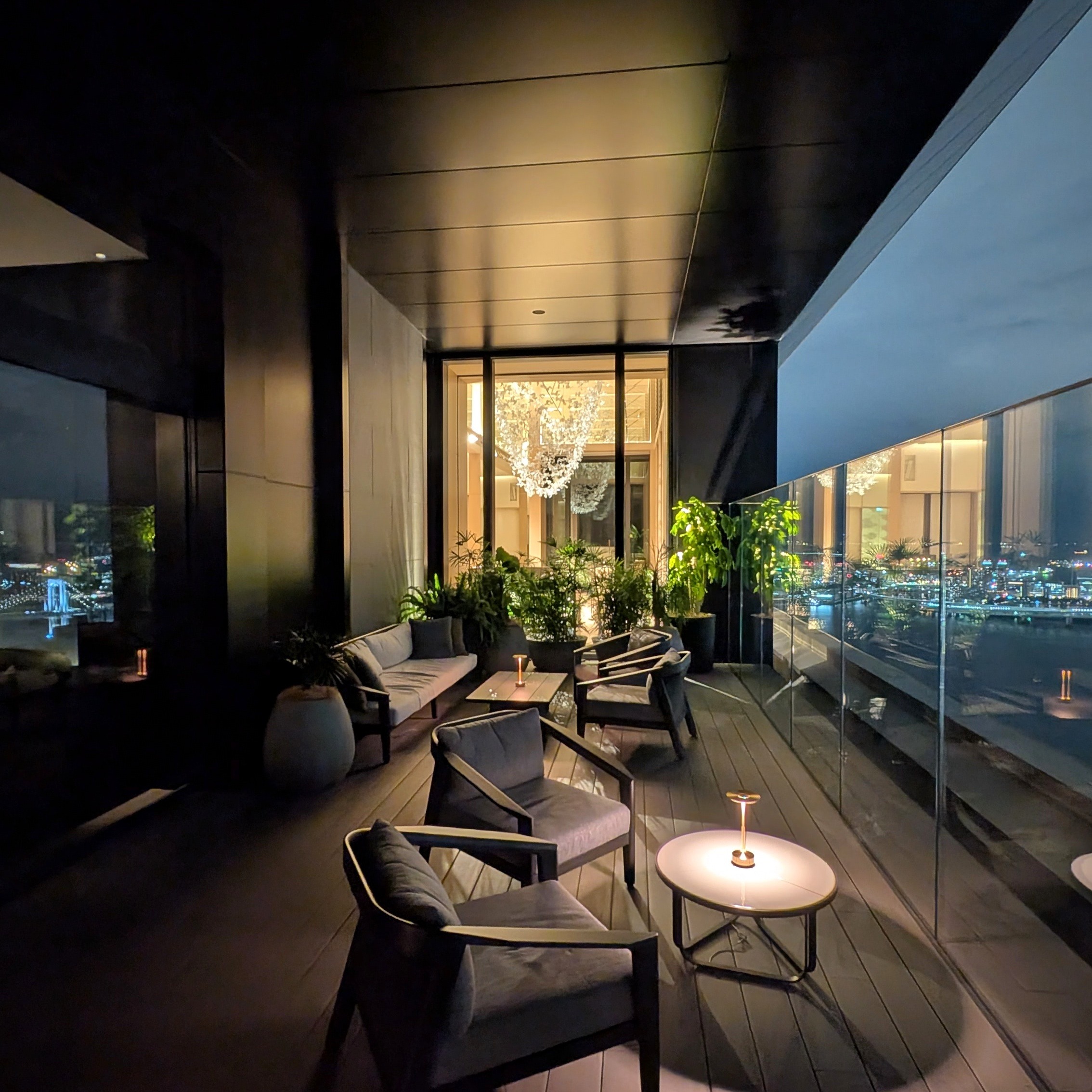 Fairmont Tokyo Driftwood