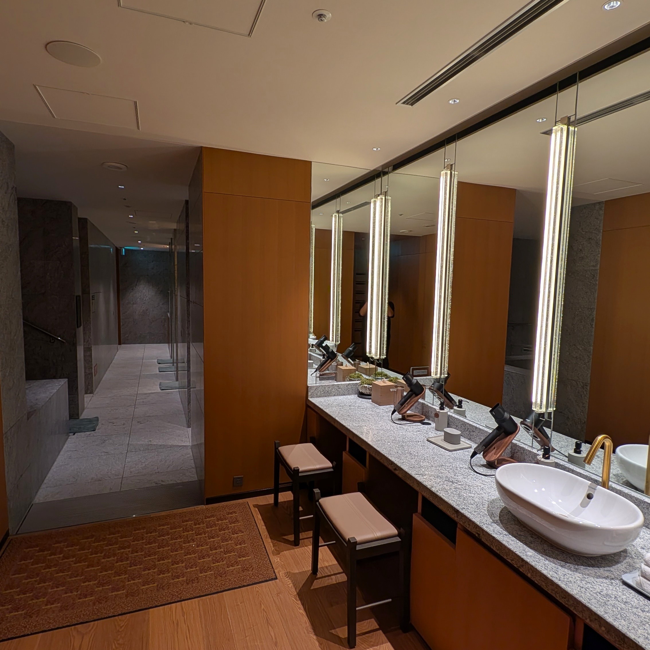 Patina Osaka Spa Shower Facilities