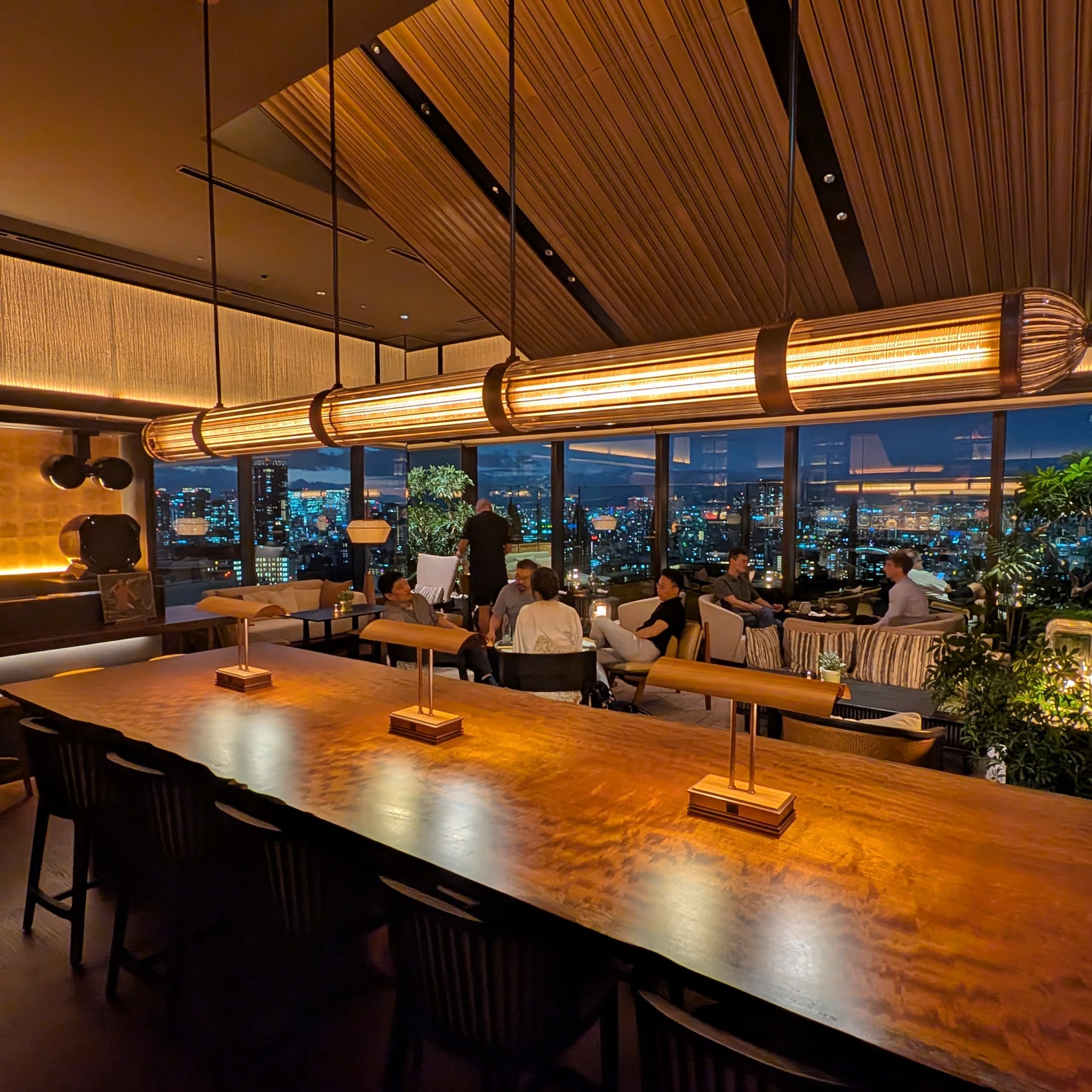 Patina Osaka Sonata Bar & Lounge