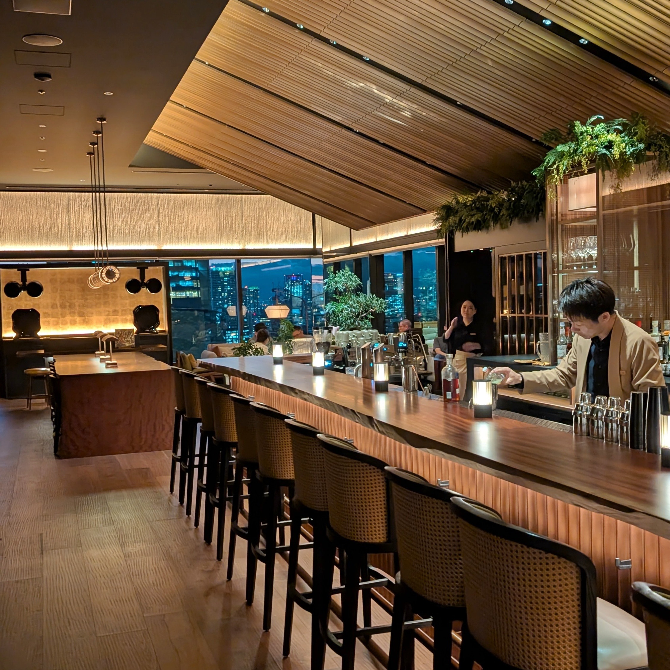 Patina Osaka Sonata Bar & Lounge