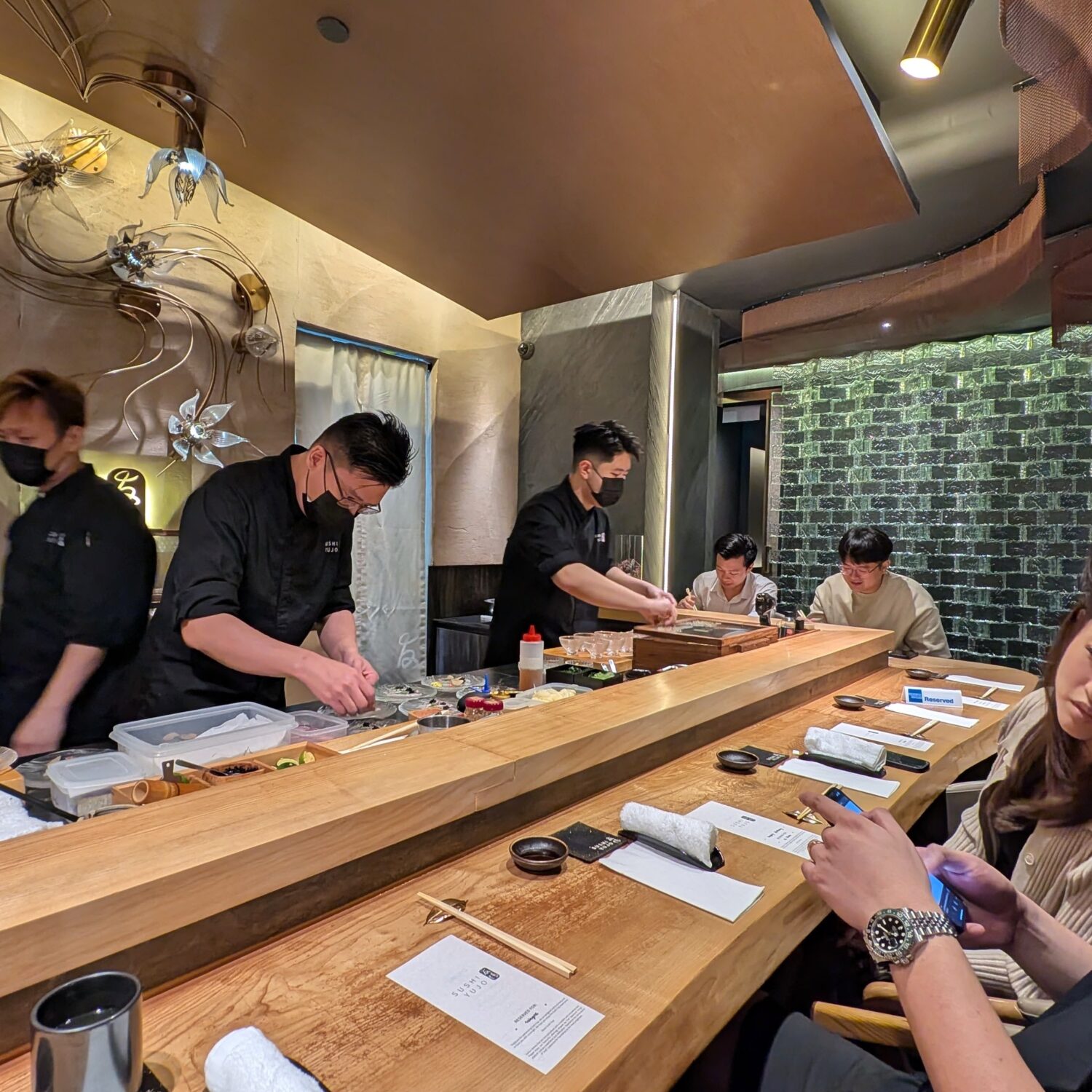 Sushi Yujo Interior