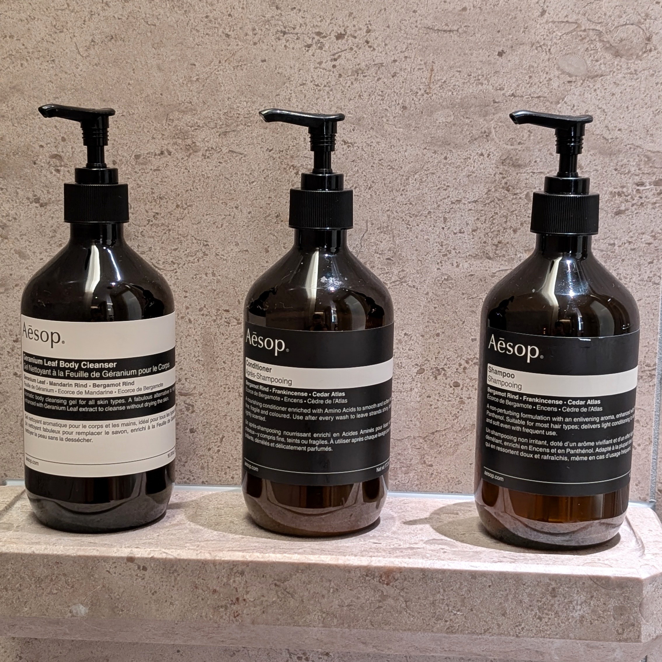 Waldorf Astoria Osaka King Premium Room River View Bathroom Bathroom Amenities