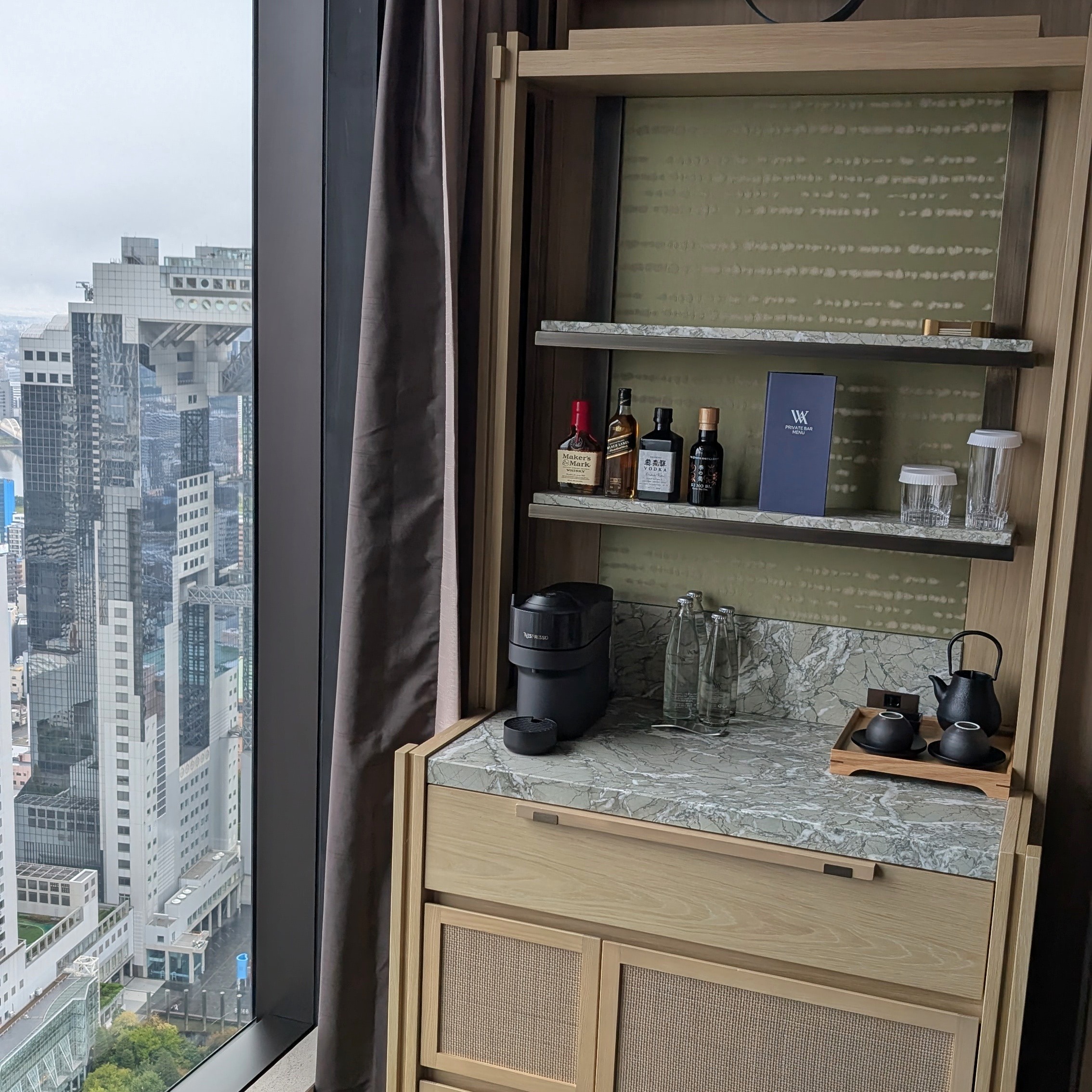 Waldorf Astoria Osaka King Premium Room River View Pantry