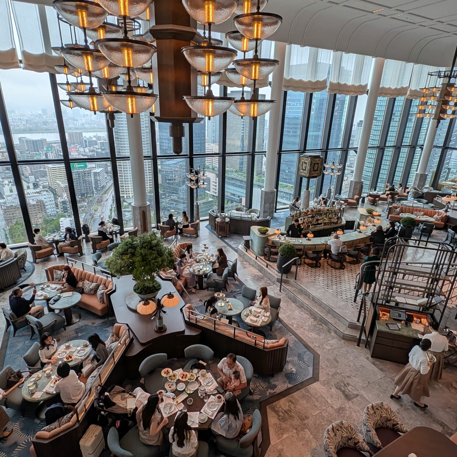 Waldorf Astoria Osaka Peacock Alley