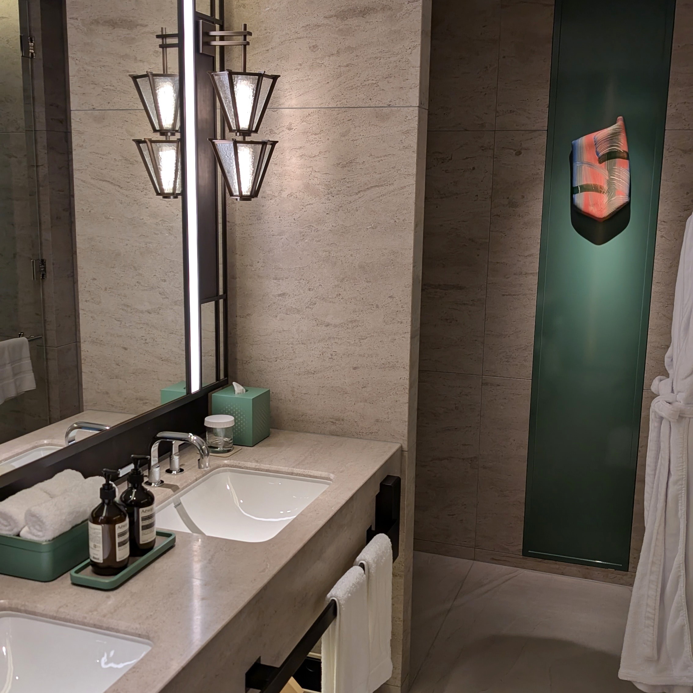 Waldorf Astoria Osaka King Premium Room River View Bathroom