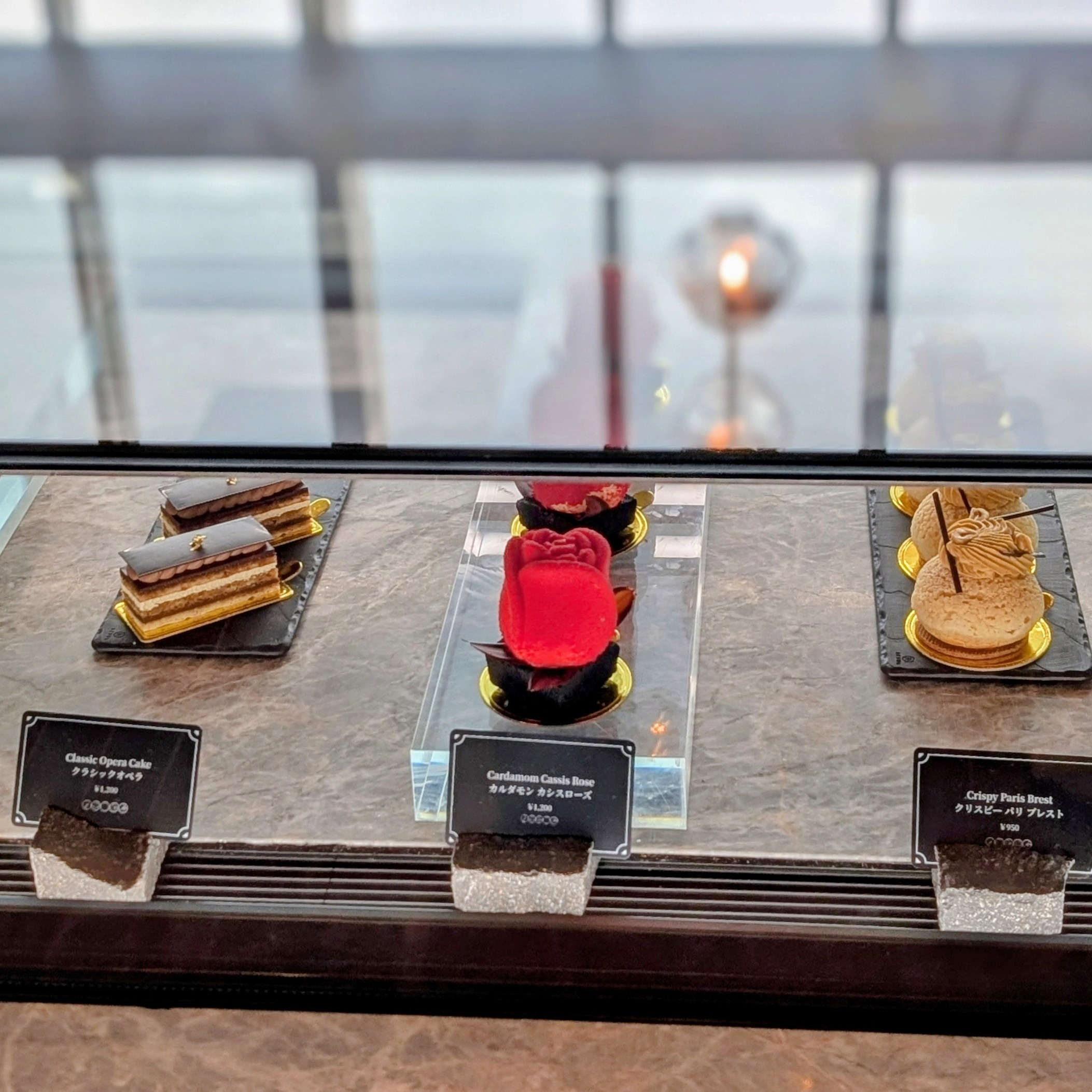 Fairmont Tokyo Vue Mer Cakes Selection