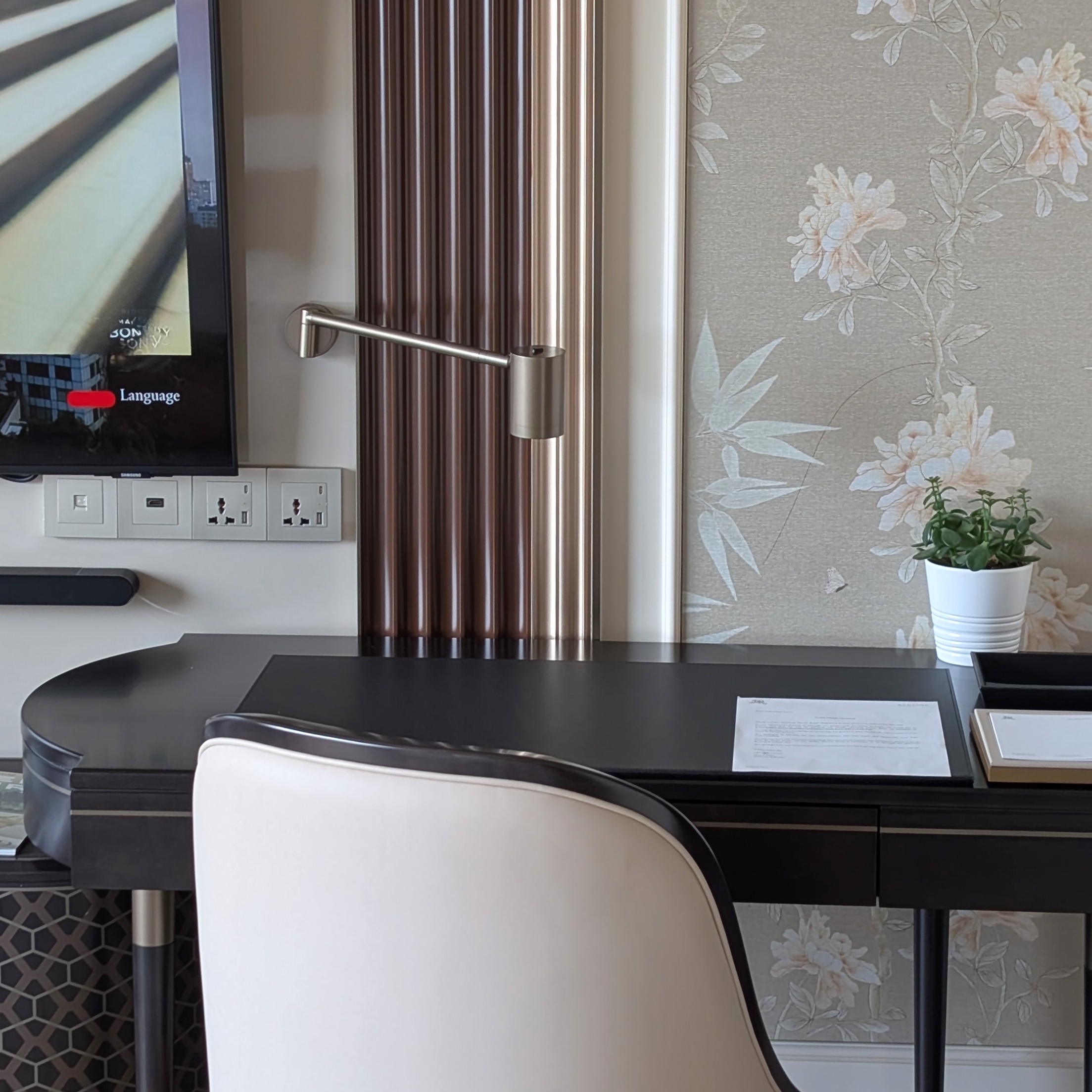 The St. Regis Singapore Penthouse King Cityscape View