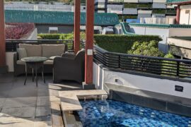 Singapore Marriott Tang Plaza Hotel Premier Suite Outdoor Whirlpool