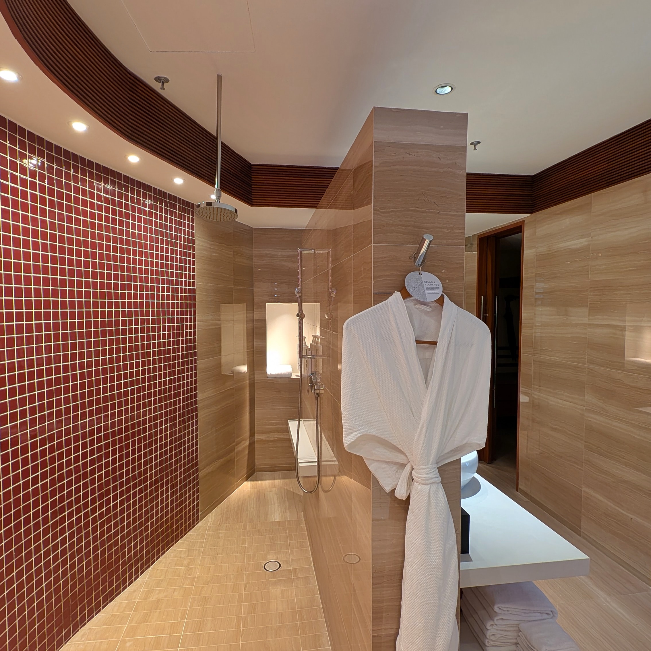 Singapore Marriott Tang Plaza Hotel Premier Suite Bathroom