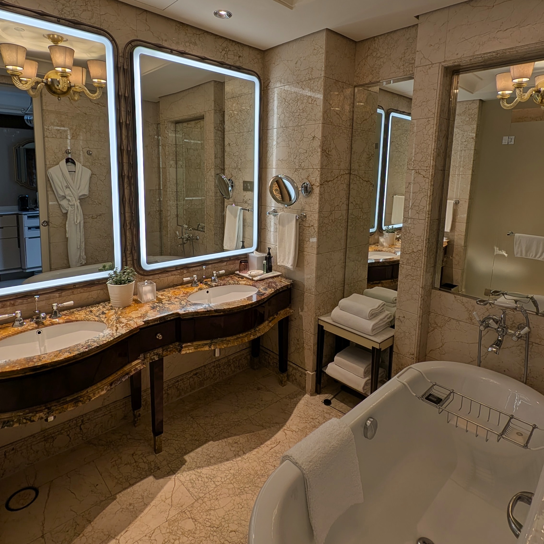 The St. Regis Singapore Penthouse King Cityscape View Bathroom