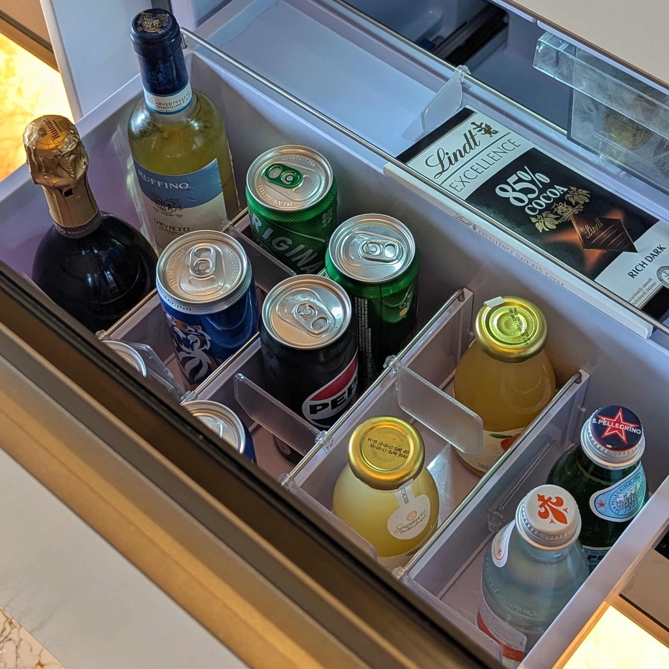 The St. Regis Singapore Penthouse King Cityscape View Mini Bar