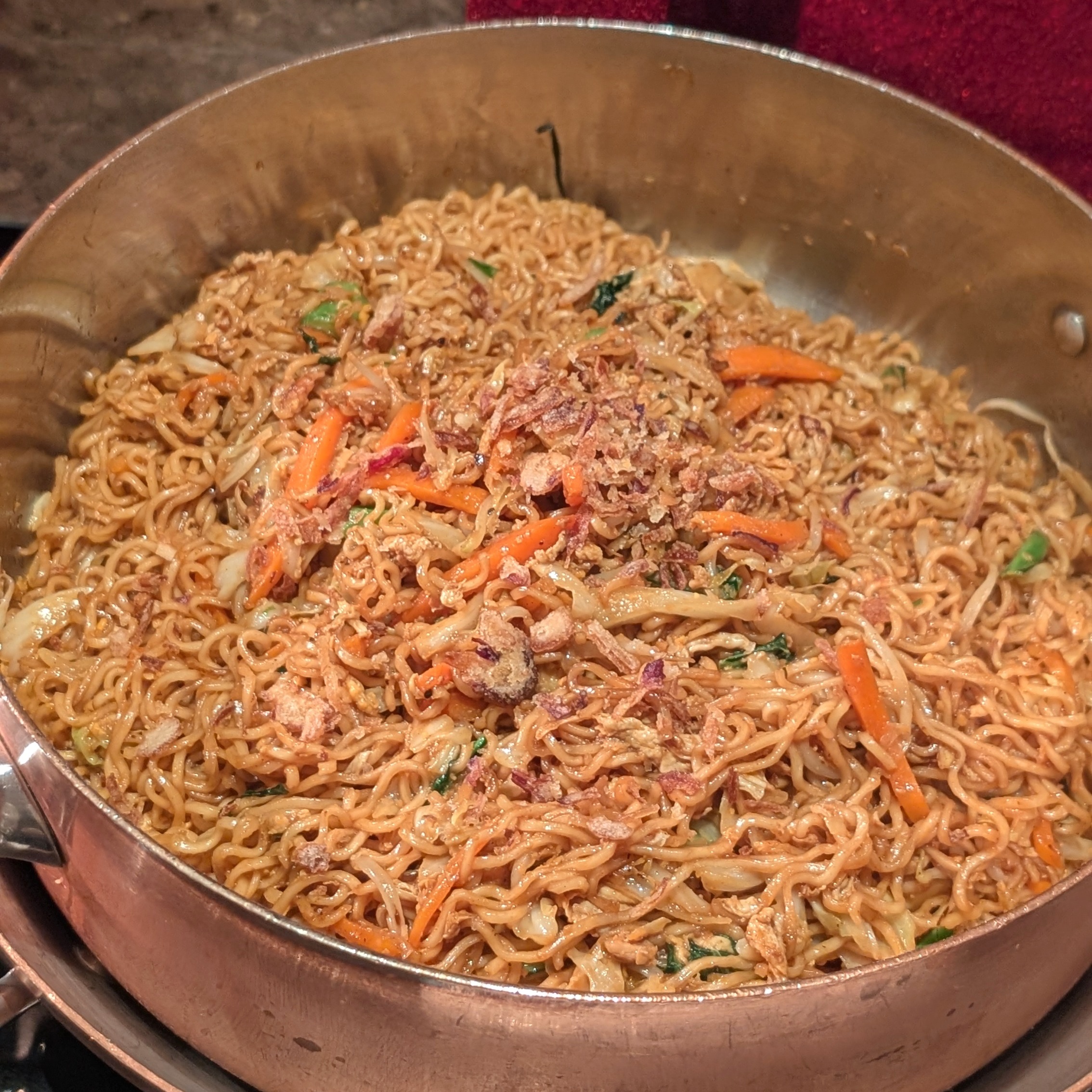 Four Seasons Hotel Singapore One-Ninety Restaurant Breakfast Wok Fried Springy Noodle with Chicken