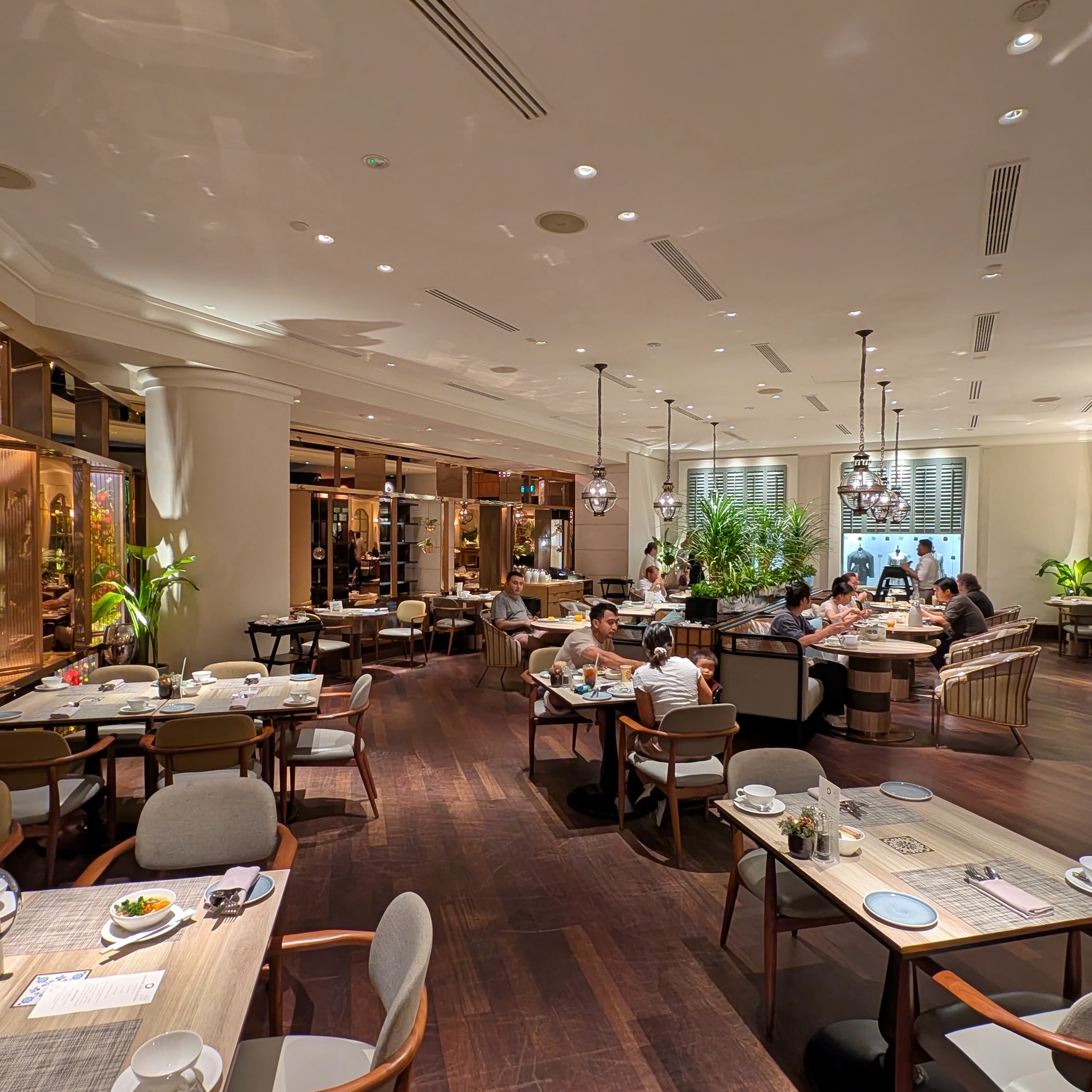 Four Seasons Hotel Singapore One-Ninety Restaurant Breakfast