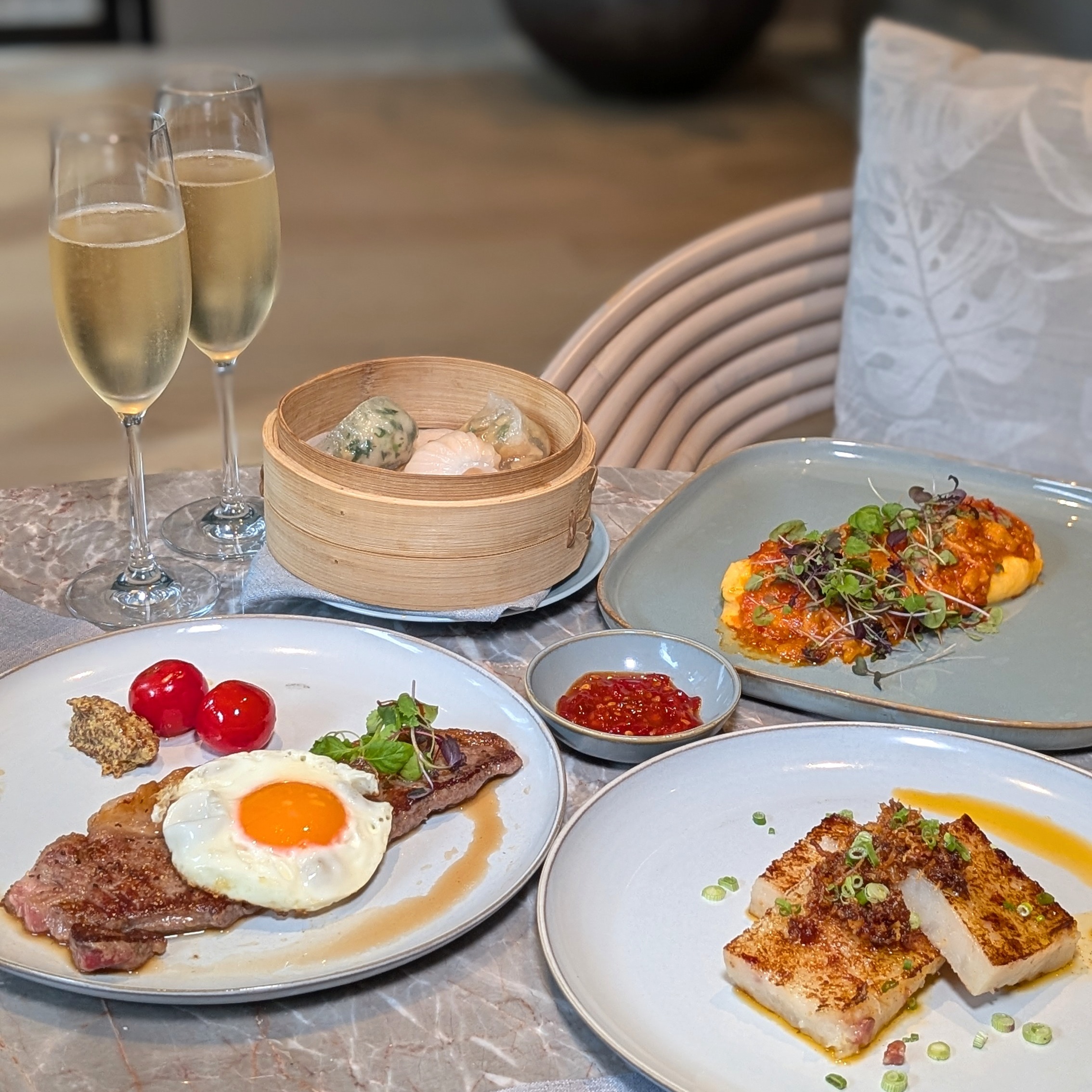 Four Seasons Hotel Singapore Executive Lounge Breakfast