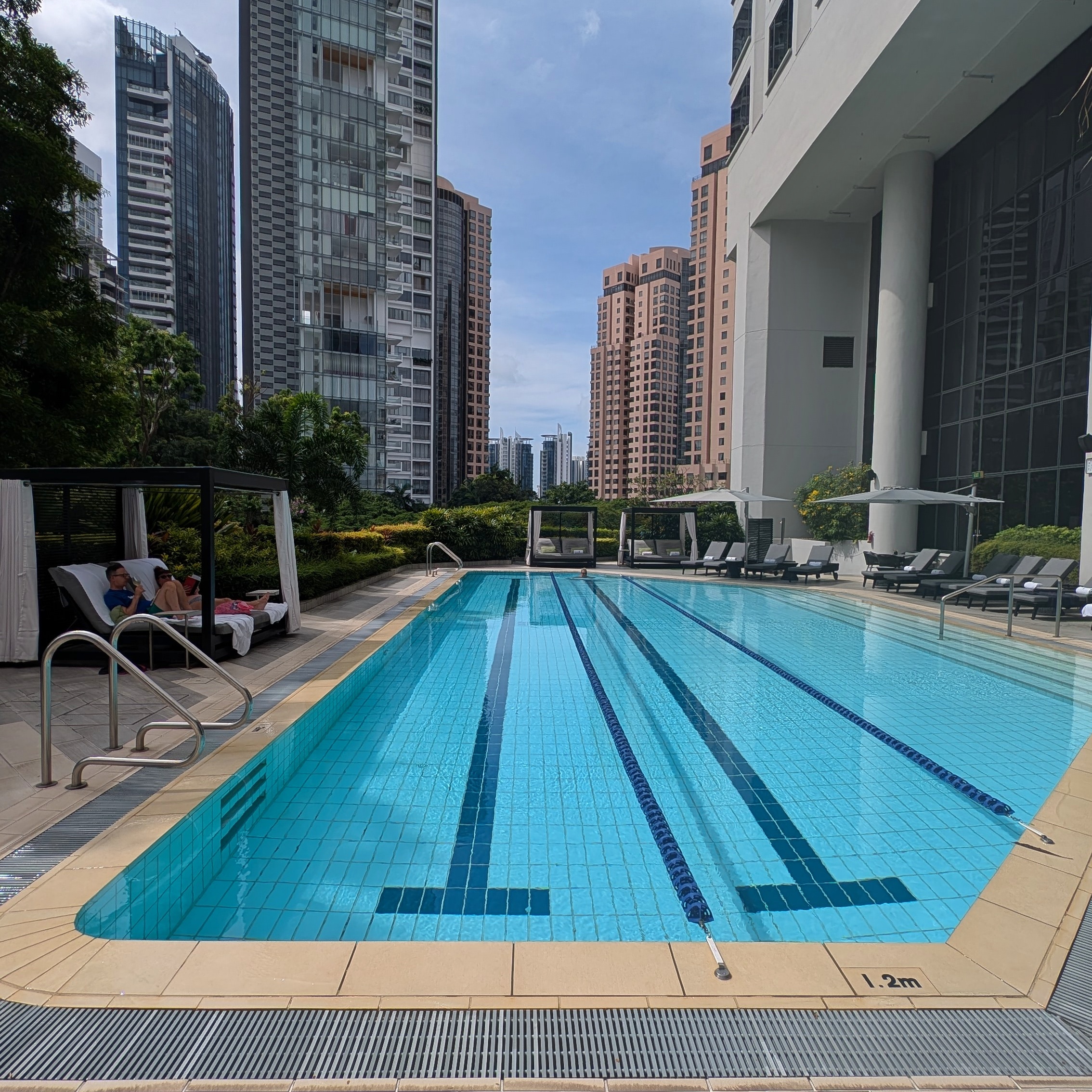 Four Seasons Hotel Singapore Lap and Quiet Pool
