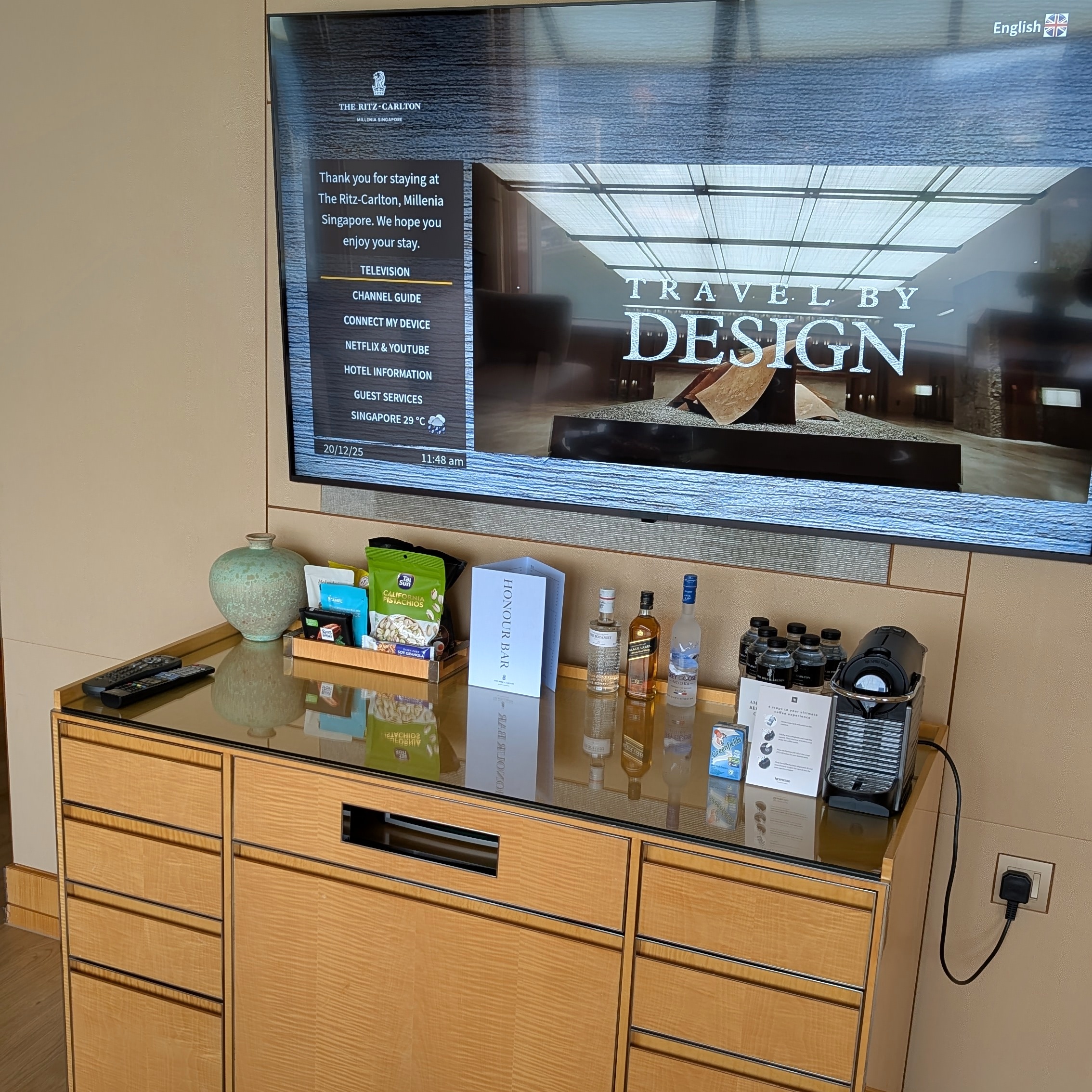 The Ritz-Carlton Millenia Singapore Club Premier Suite Pantry