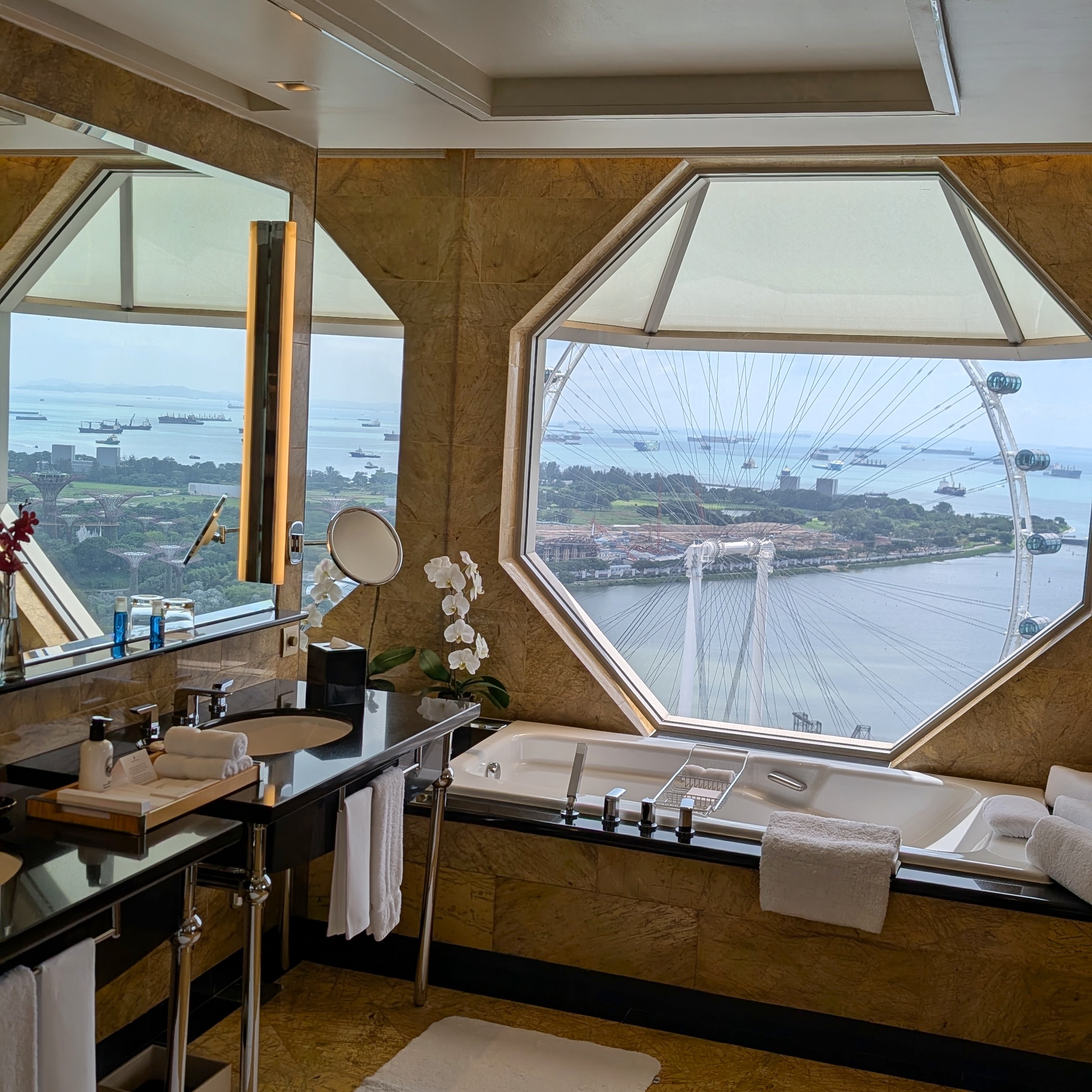 The Ritz-Carlton Millenia Singapore Club Premier Suite Bathroom