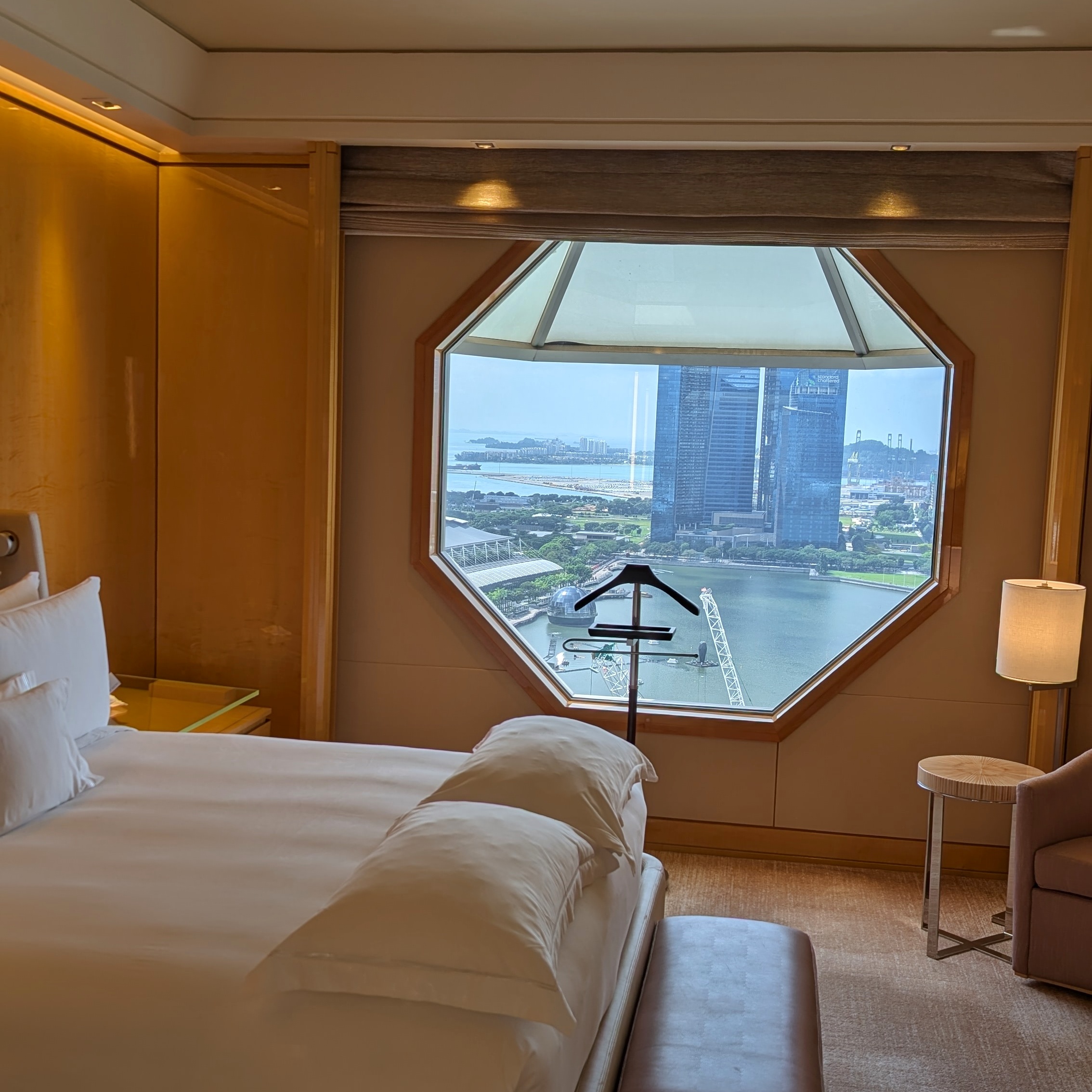 The Ritz-Carlton Millenia Singapore Club Premier Suite Bedroom