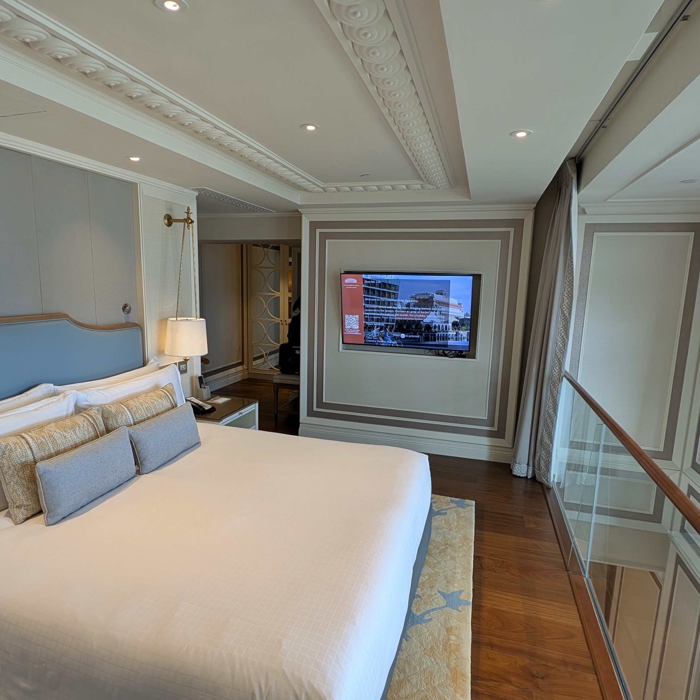The Fullerton Hotel Singapore Loft Suite Bedroom