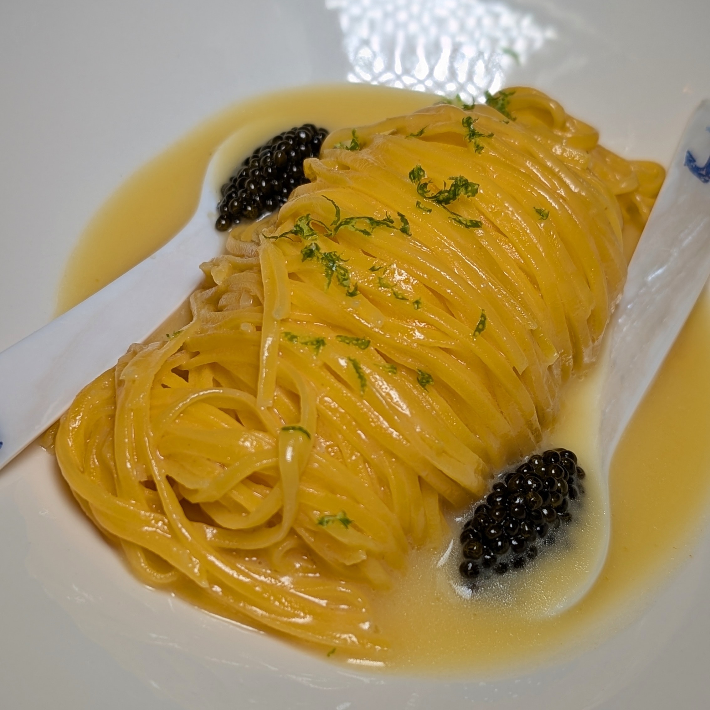 METT Singapore L'Amo Bistrò del Mare Tagliolini Lime & Caviale