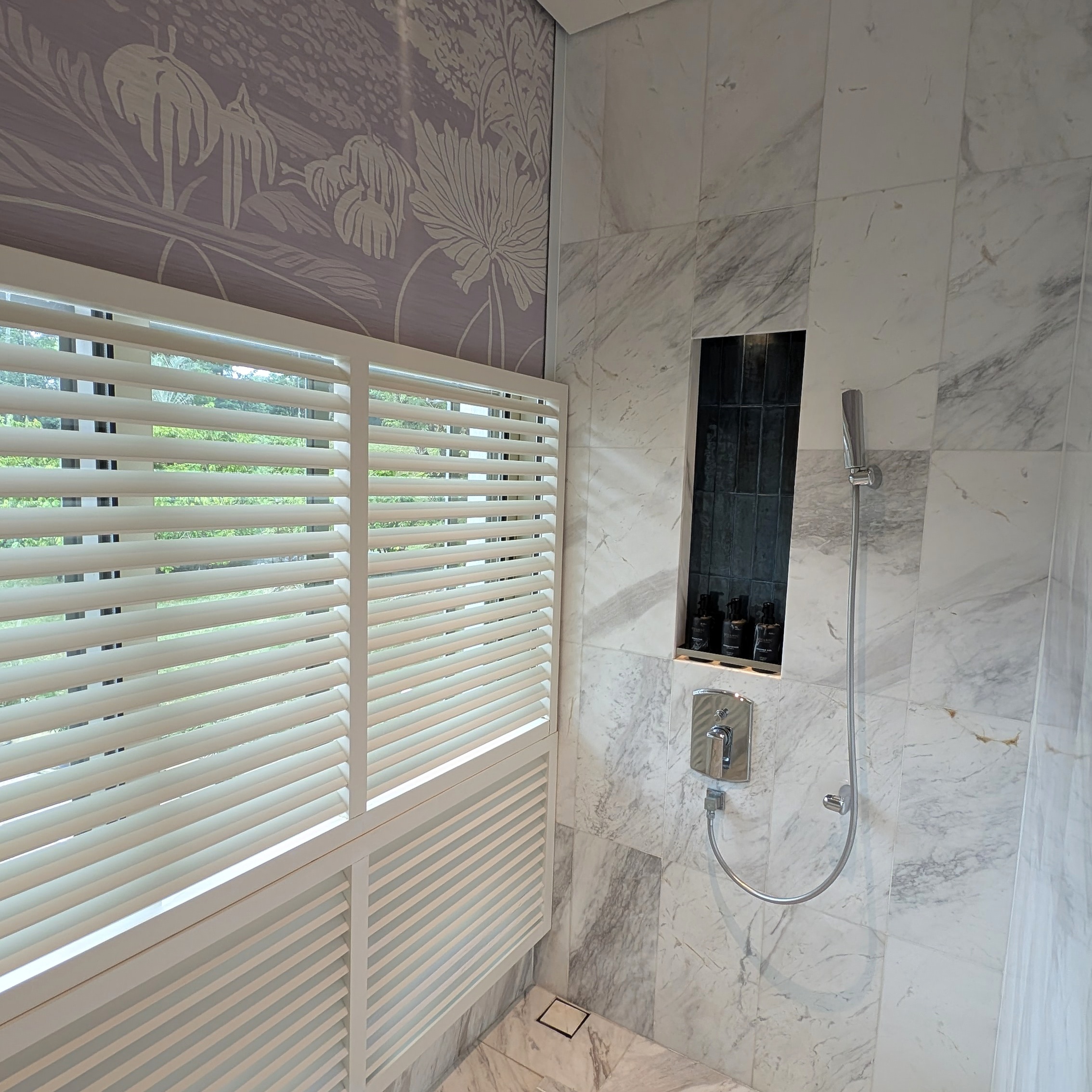 METT Singapore Park View Suite Bathroom Shower