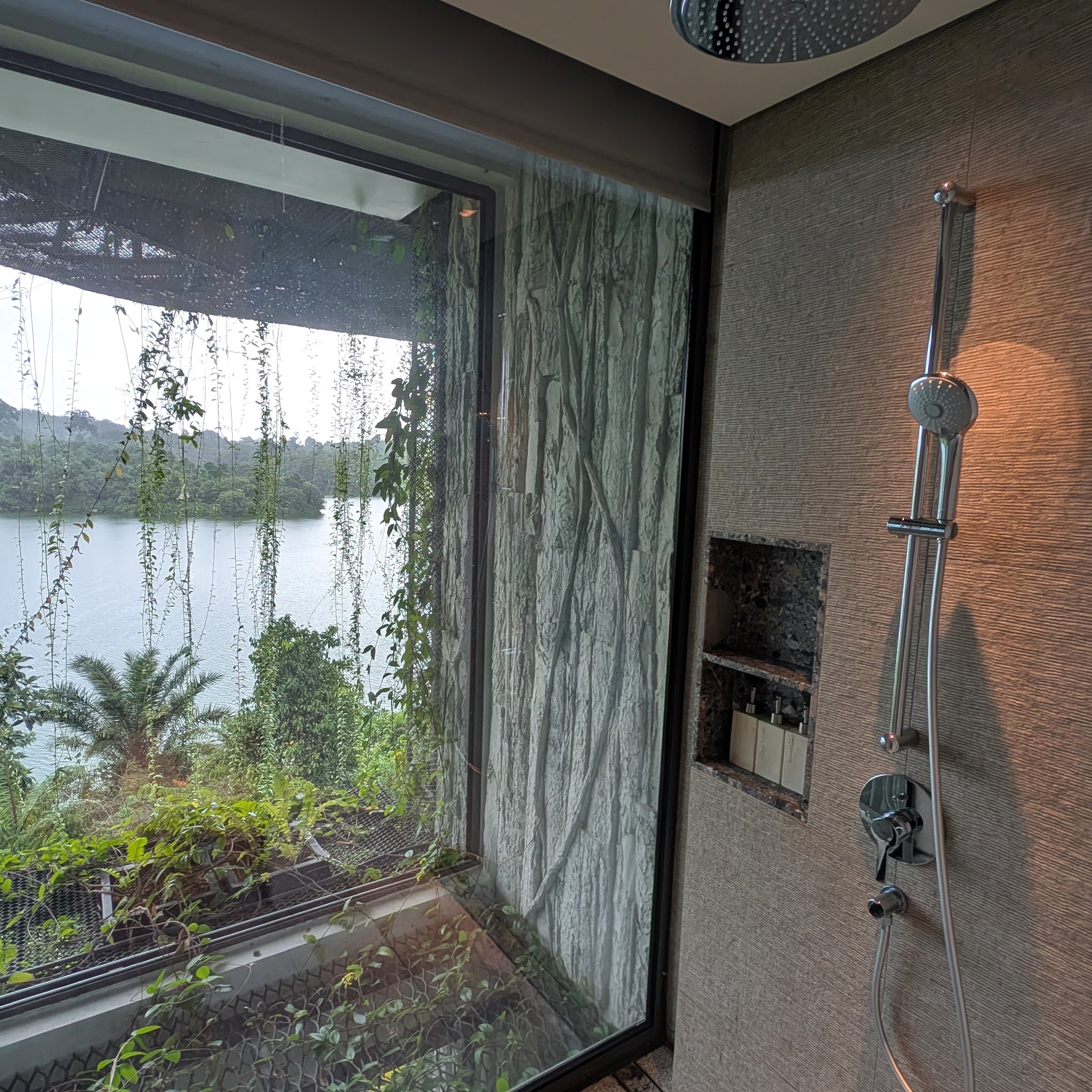 Mandai Rainforest Resort by Banyan Tree Sanctuary King Bathroom