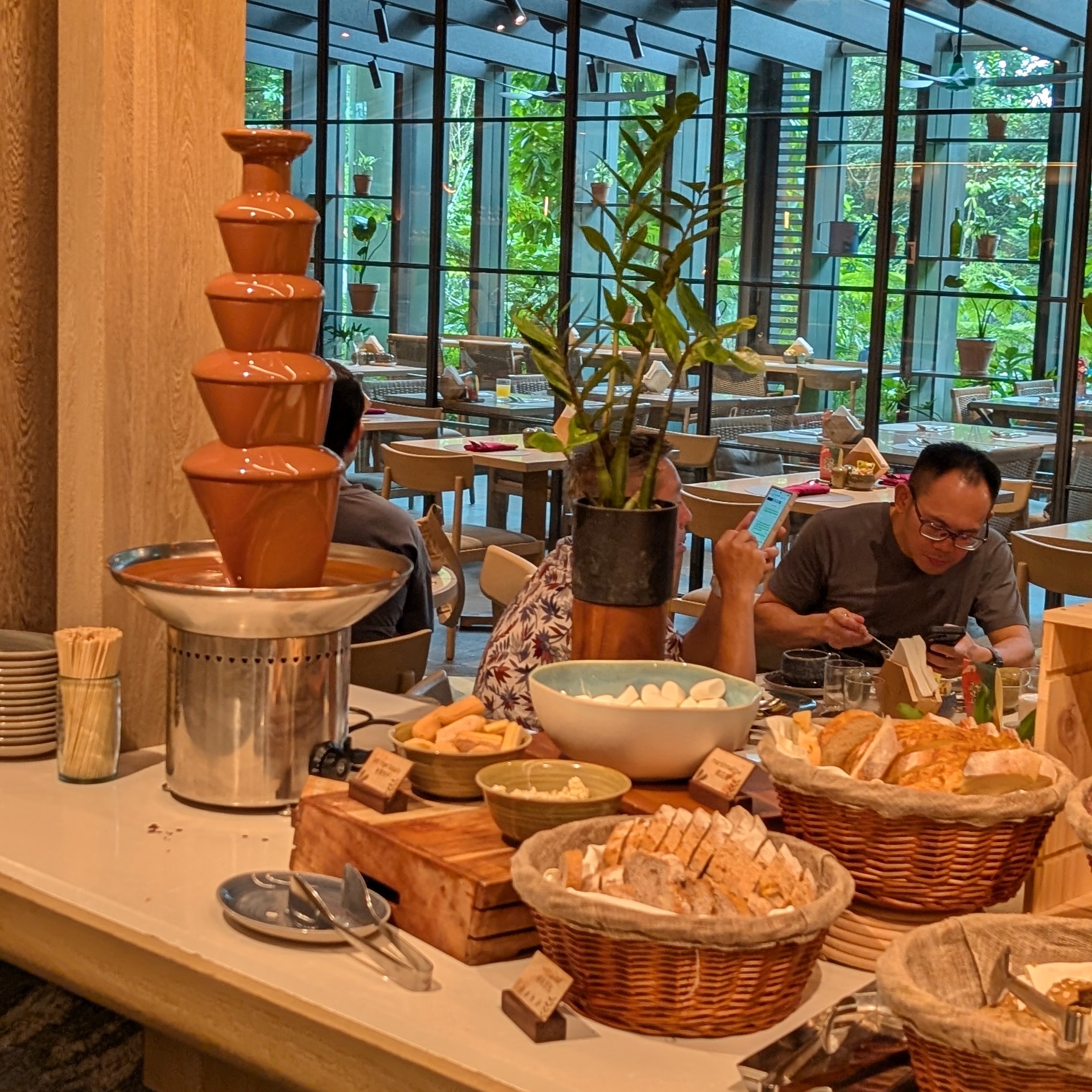Mandai Rainforest Resort by Banyan Tree Planter's Shed Chocolate Fountain