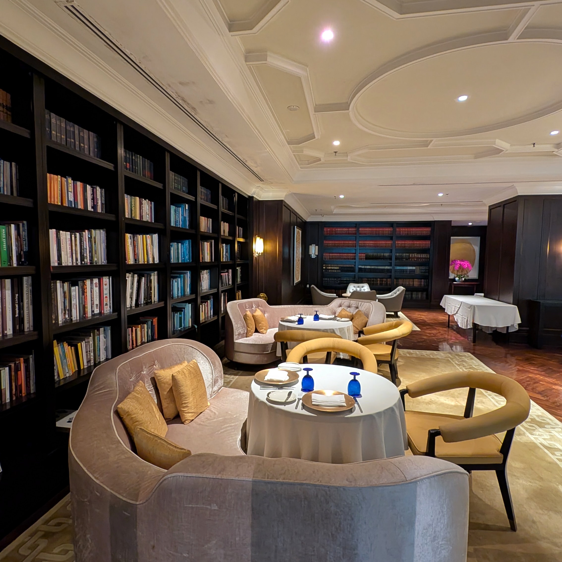 The Ritz-Carlton, Kuala Lumpur The Library