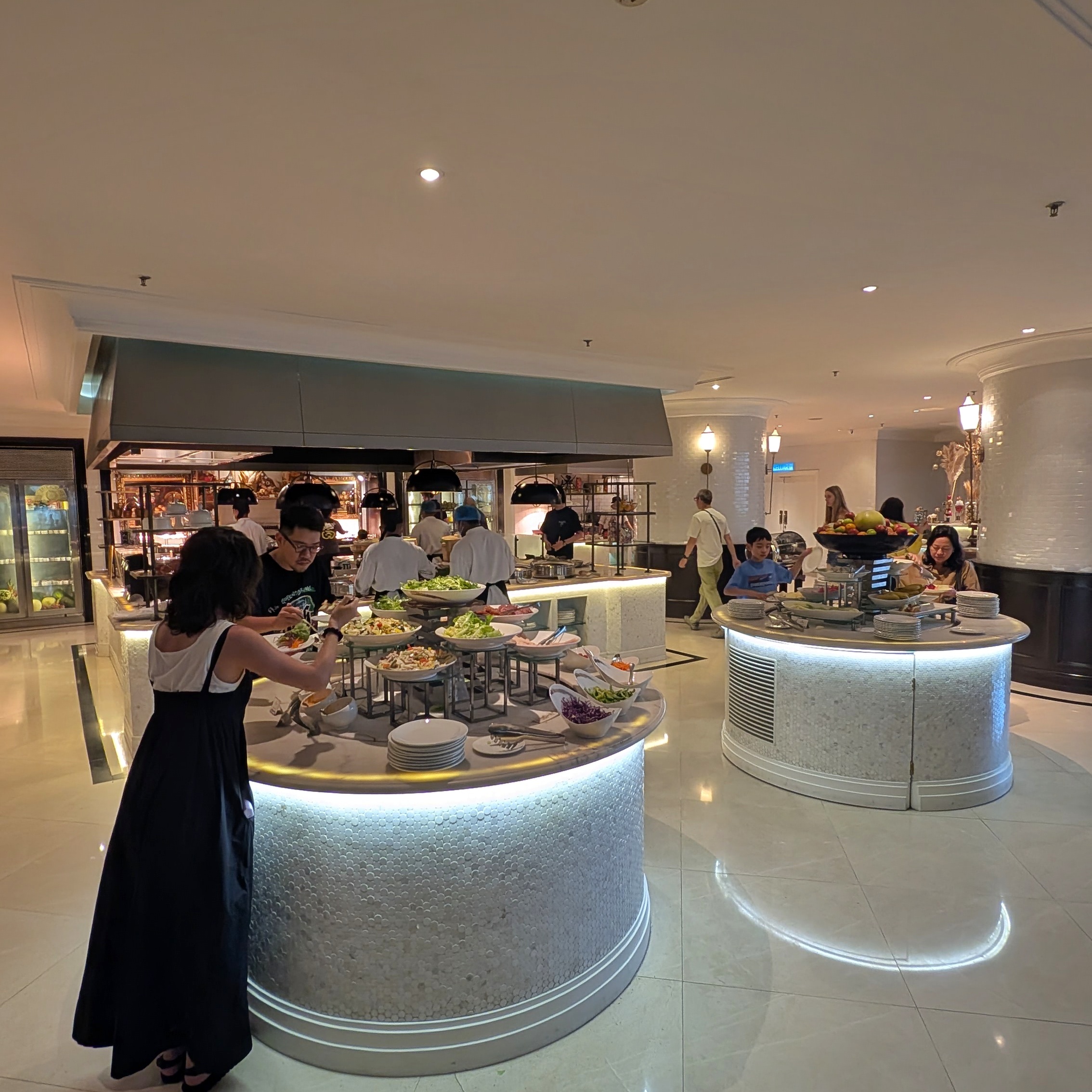 The Ritz-Carlton, Kuala Lumpur The Cobalt Room Breakfast