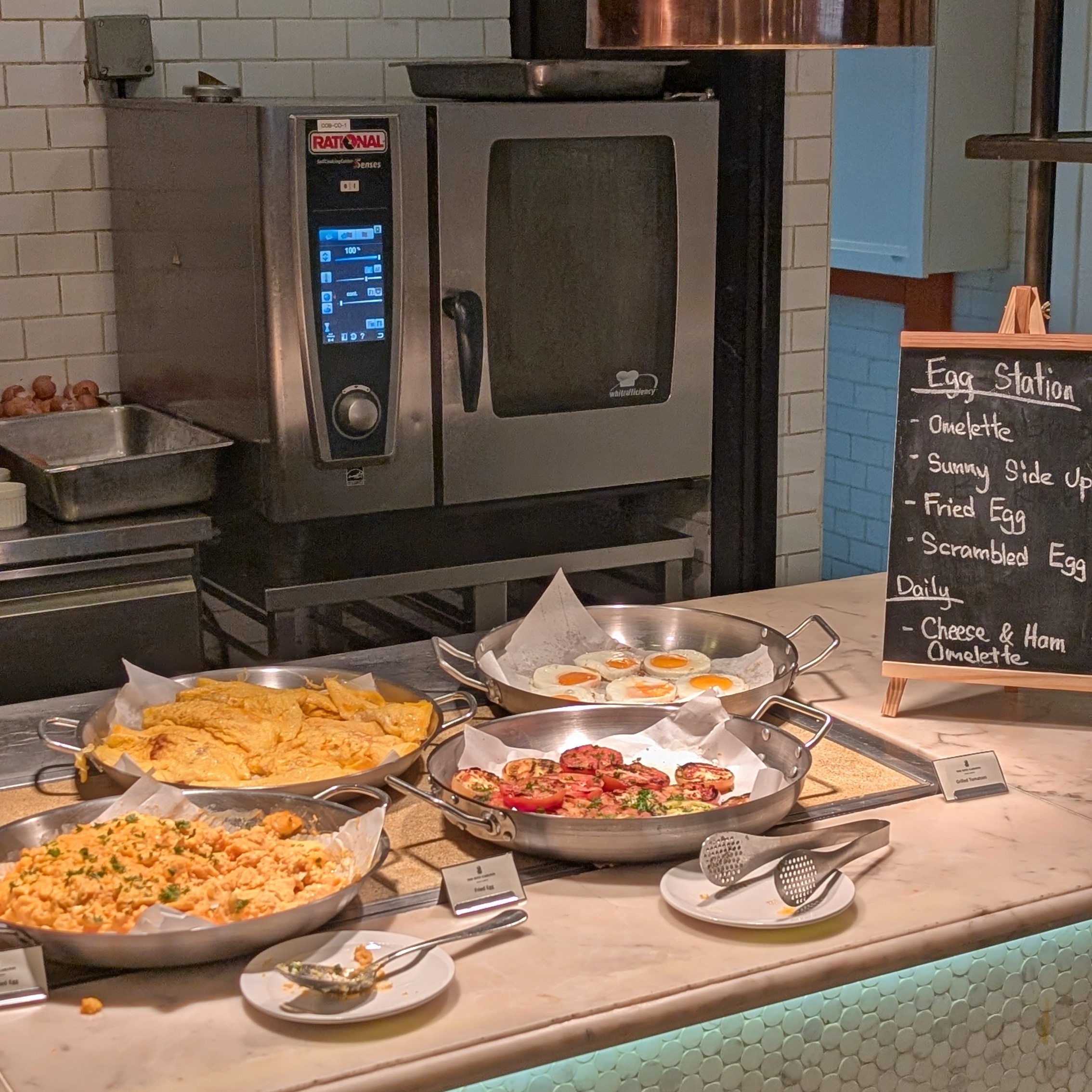 The Ritz-Carlton, Kuala Lumpur The Cobalt Room Breakfast