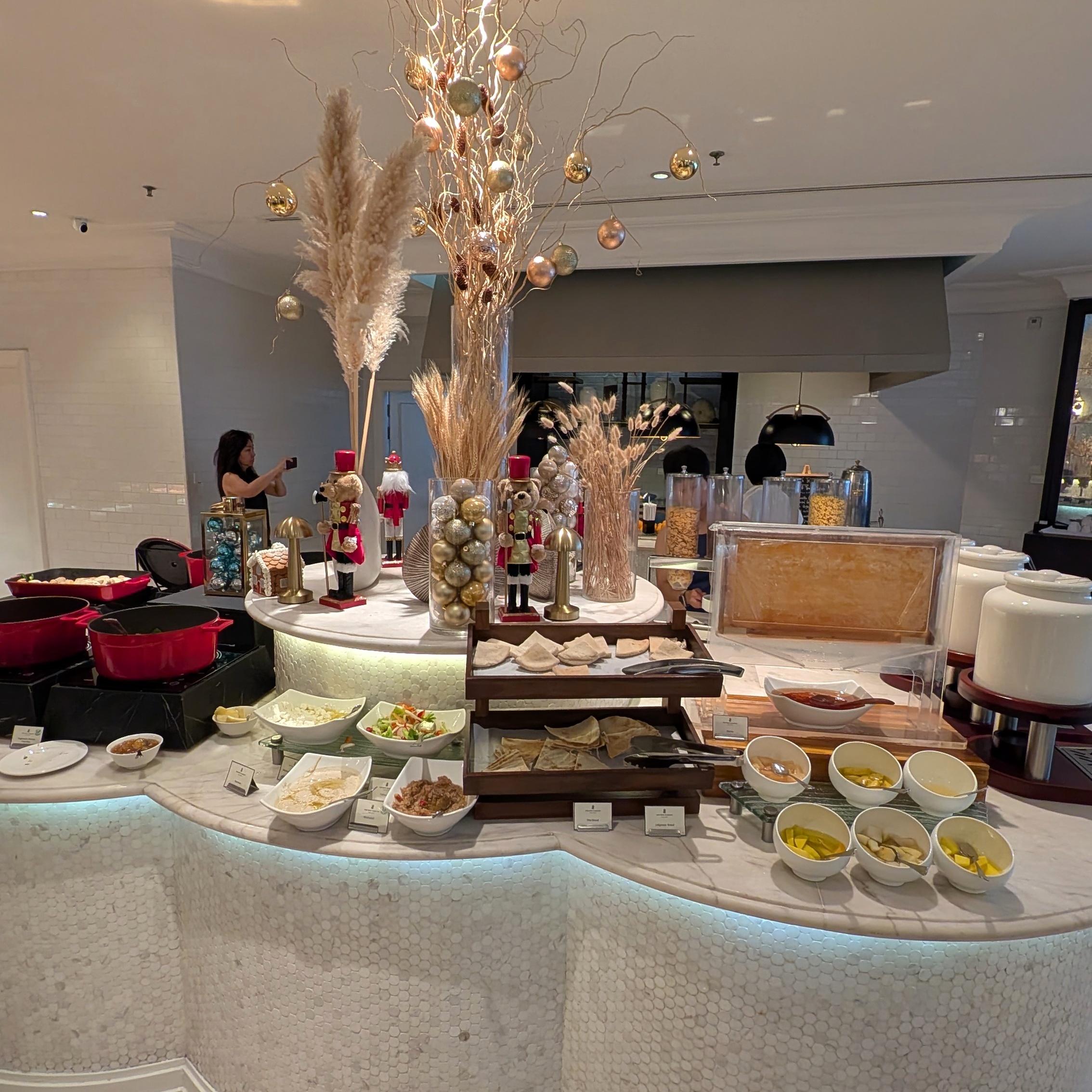 The Ritz-Carlton, Kuala Lumpur The Cobalt Room Breakfast