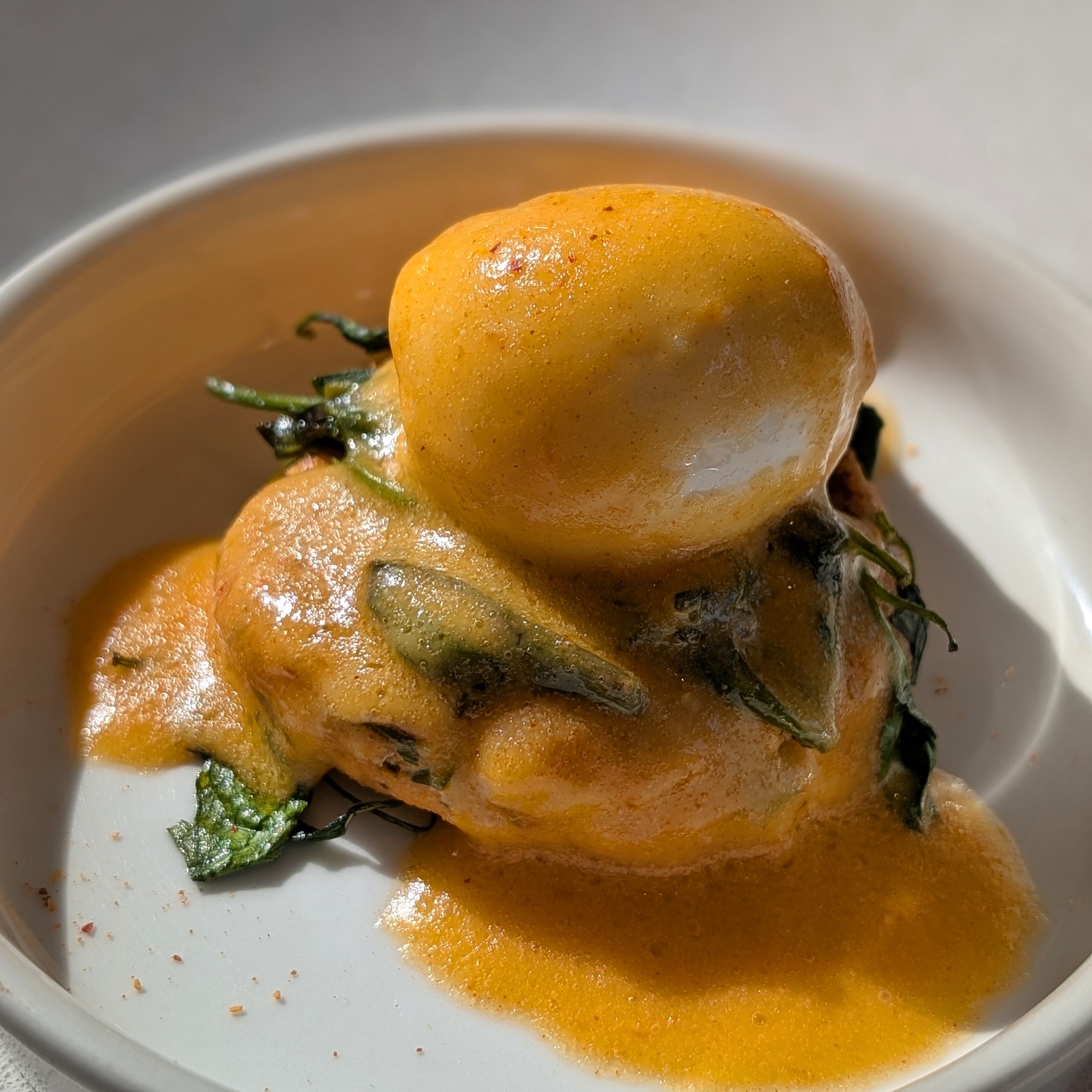 W Singapore - Sentosa Cove The Kitchen Table Breakfast Crab Cake Benedict