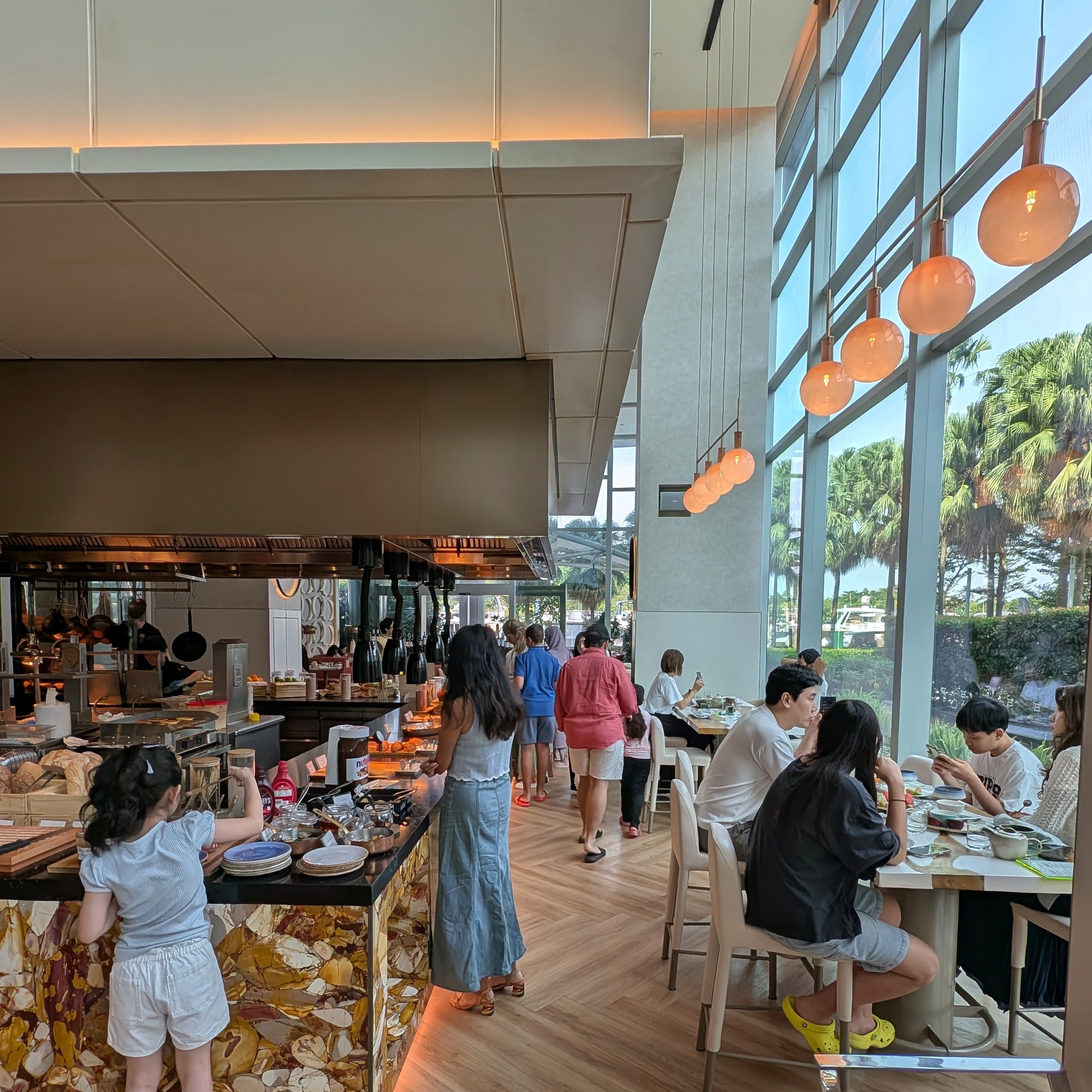 W Singapore - Sentosa Cove SKIRT Breakfast