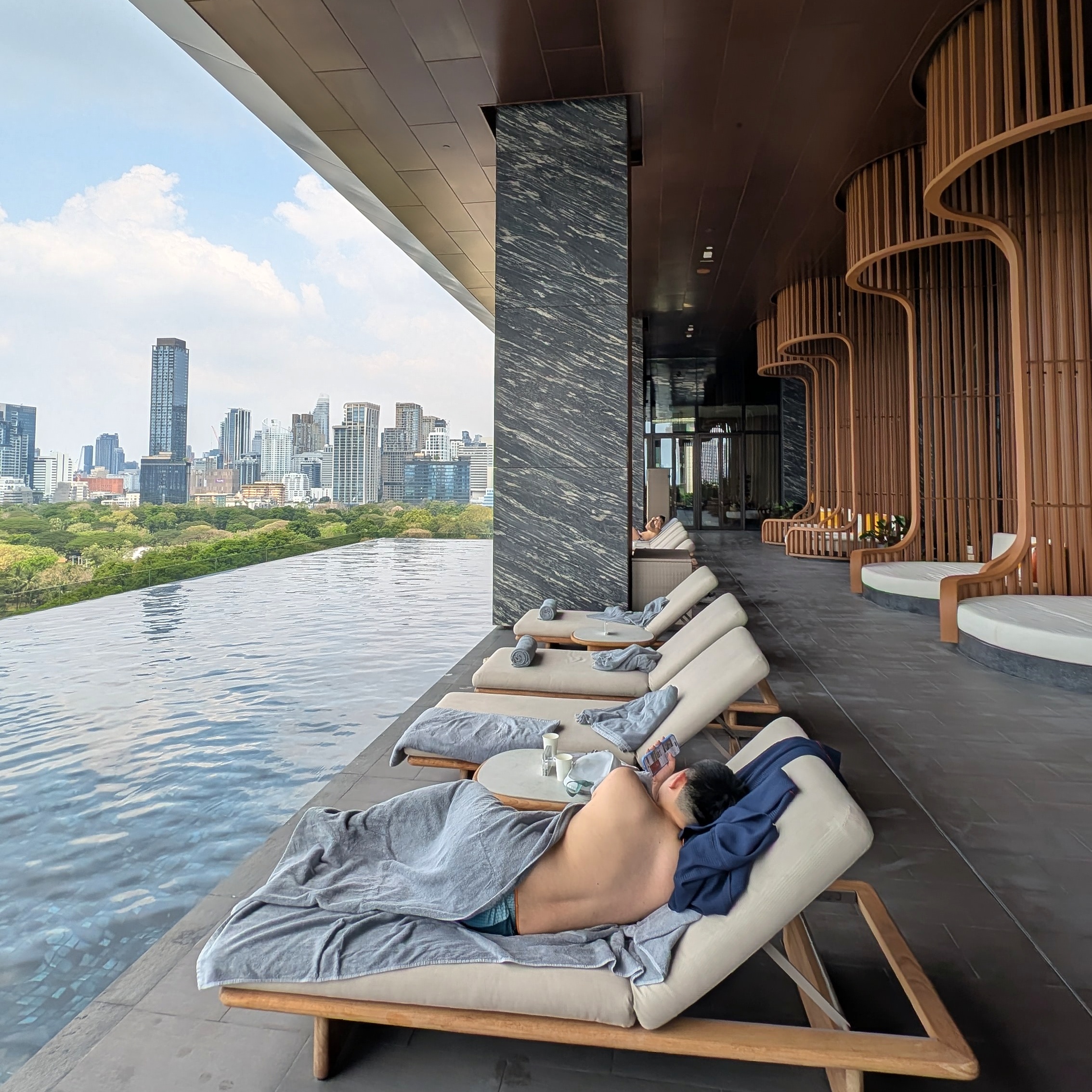 Andaz One Bangkok Swimming Pool
