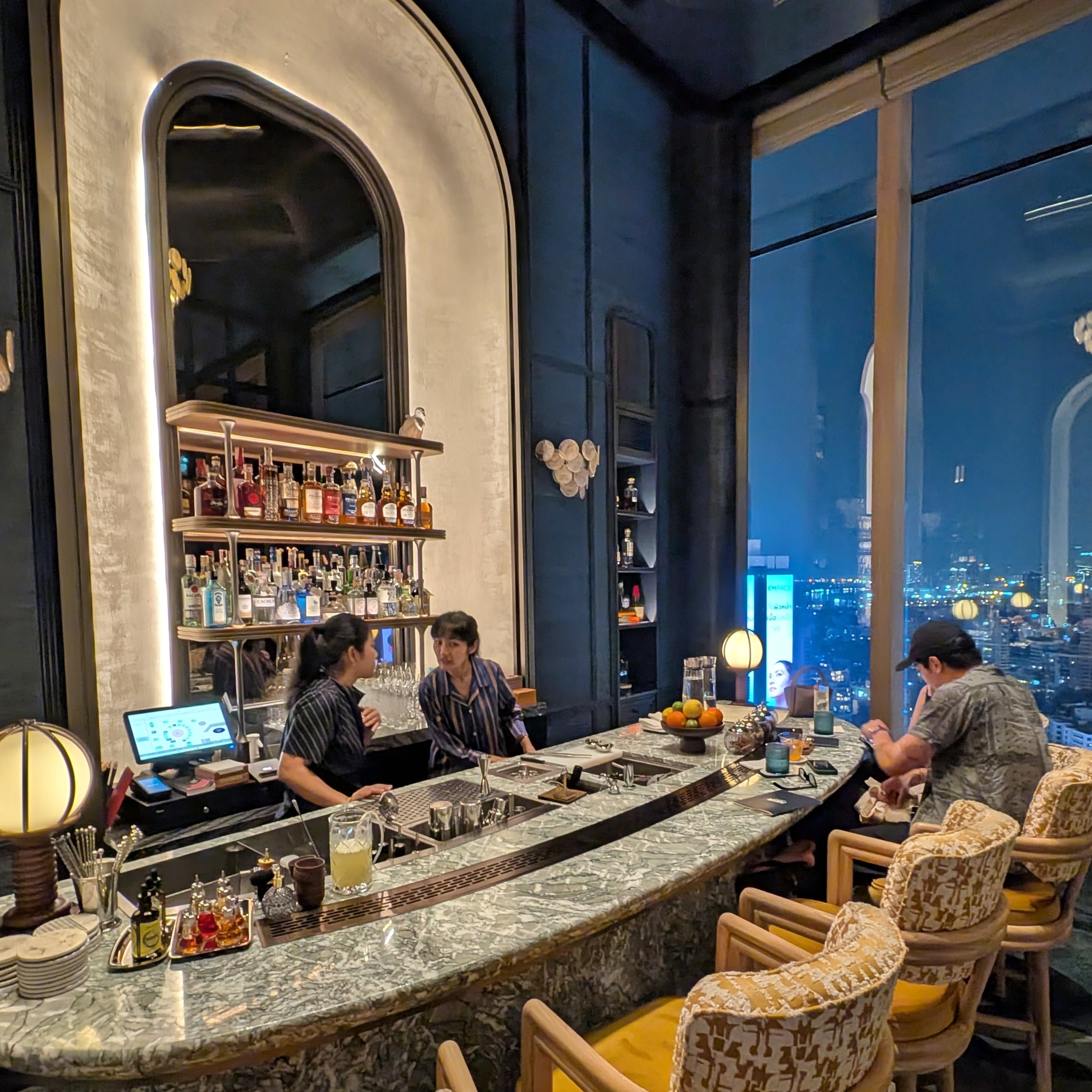 Andaz One Bangkok Piscari Prive