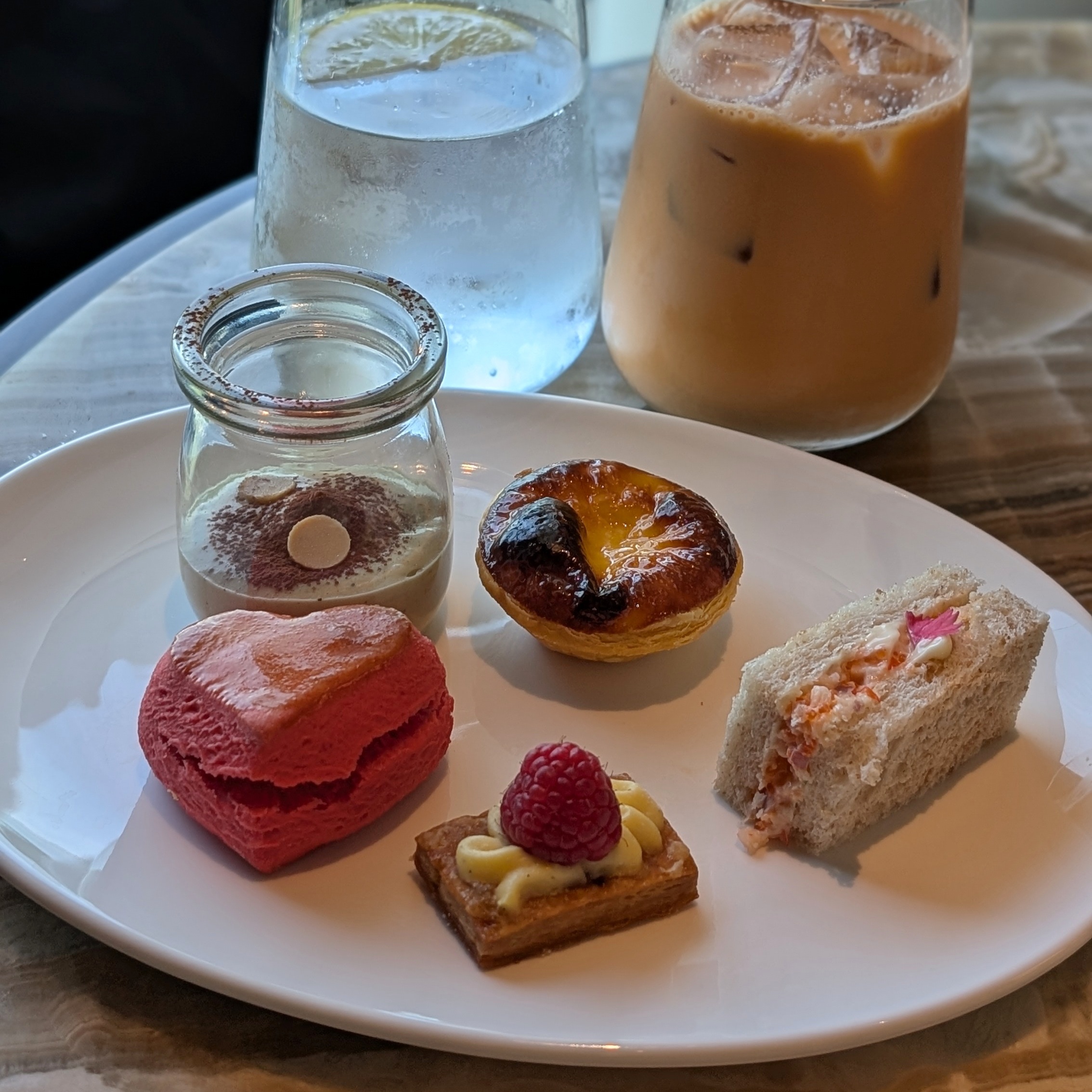 Dusit Thani Bangkok Club Lounge Afternoon Tea