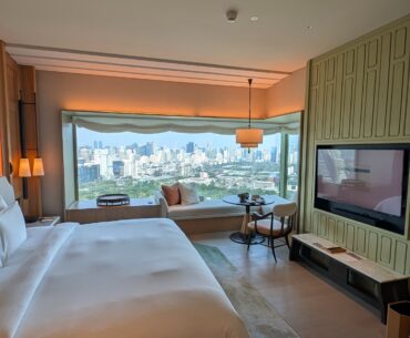 Dusit Thani Bangkok Club Corner