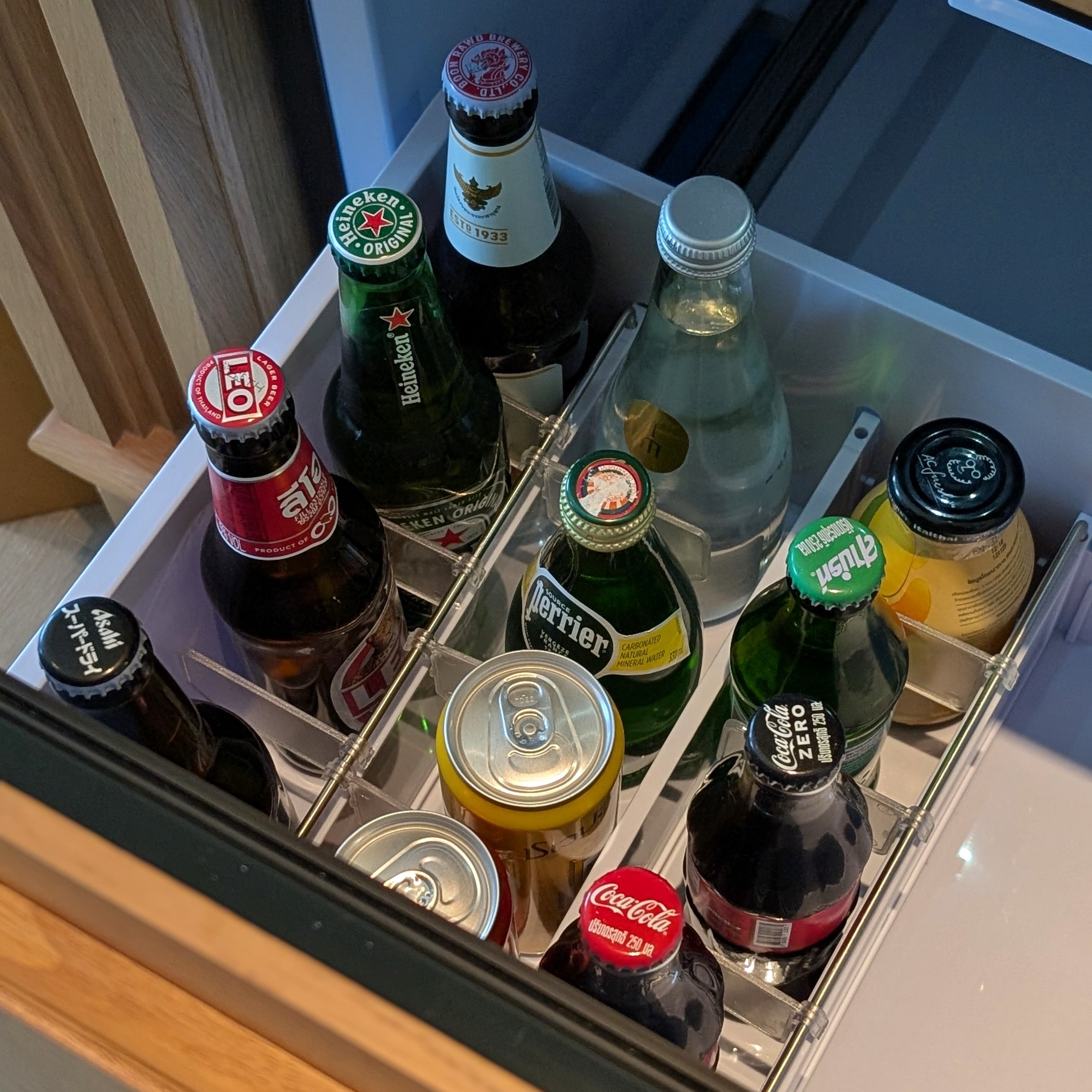 Dusit Thani Bangkok Club Corner Minibar