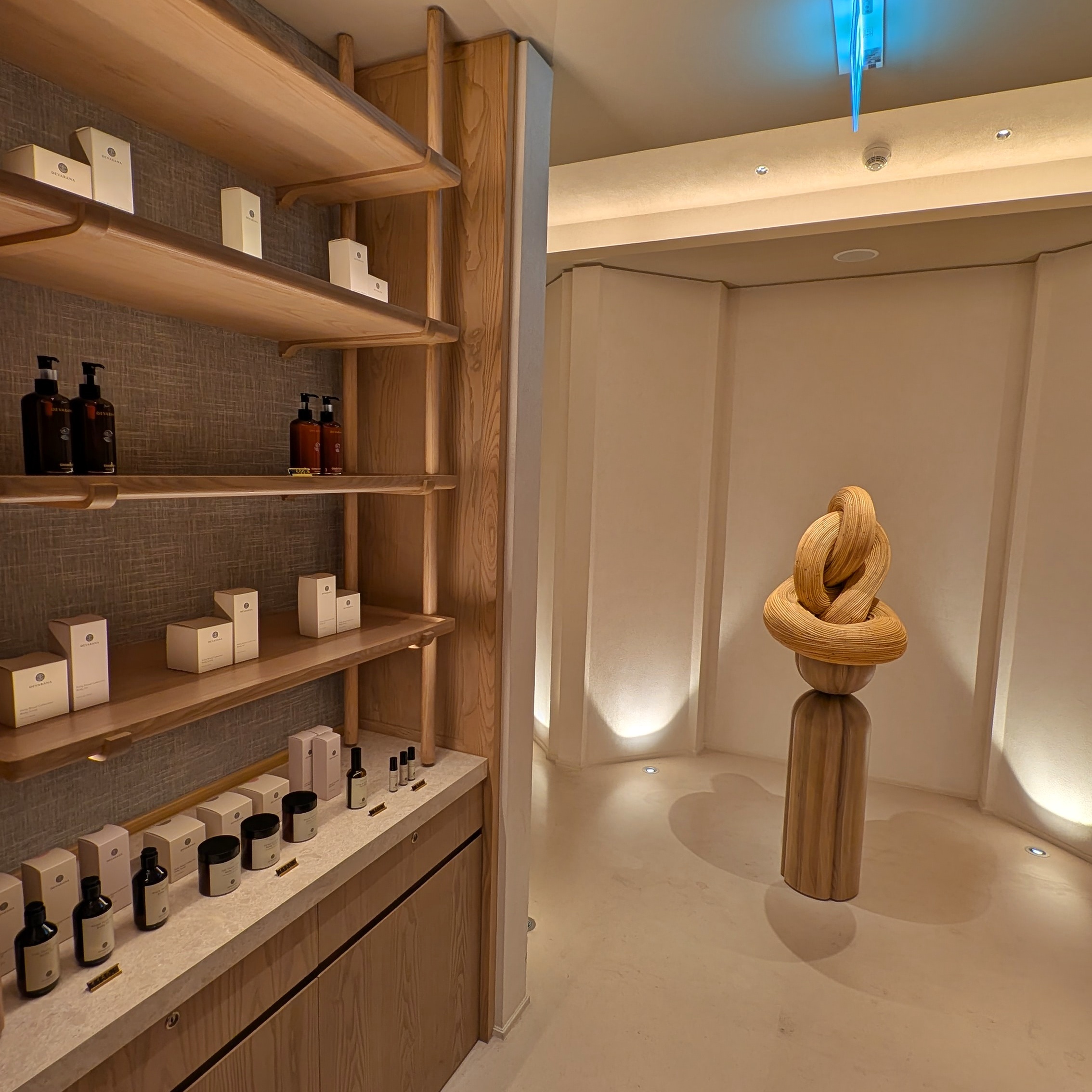 Dusit Thani Bangkok Devarana Wellness