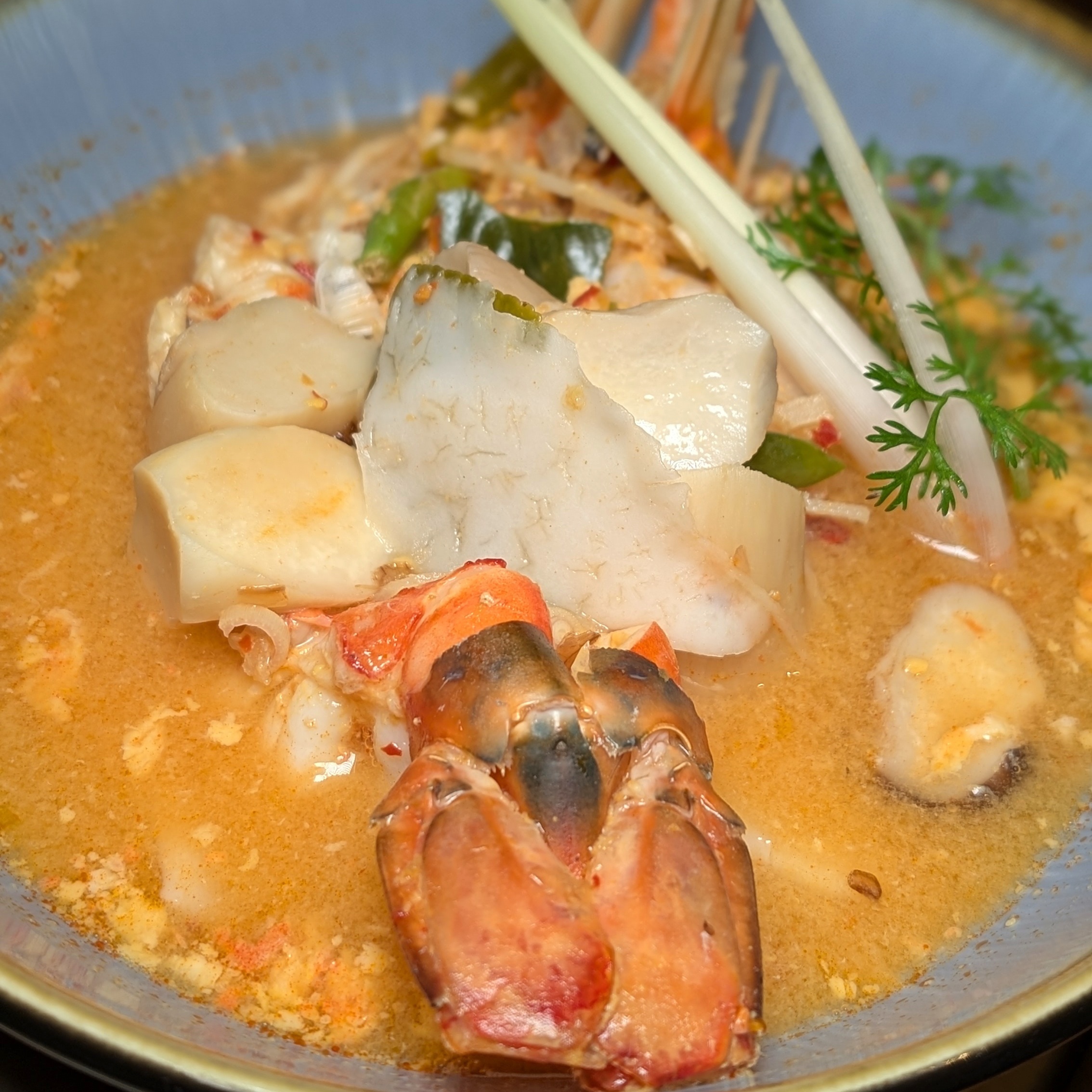 Dusit Thani Bangkok Pavilion Tom Yum Goong Mae Nahm