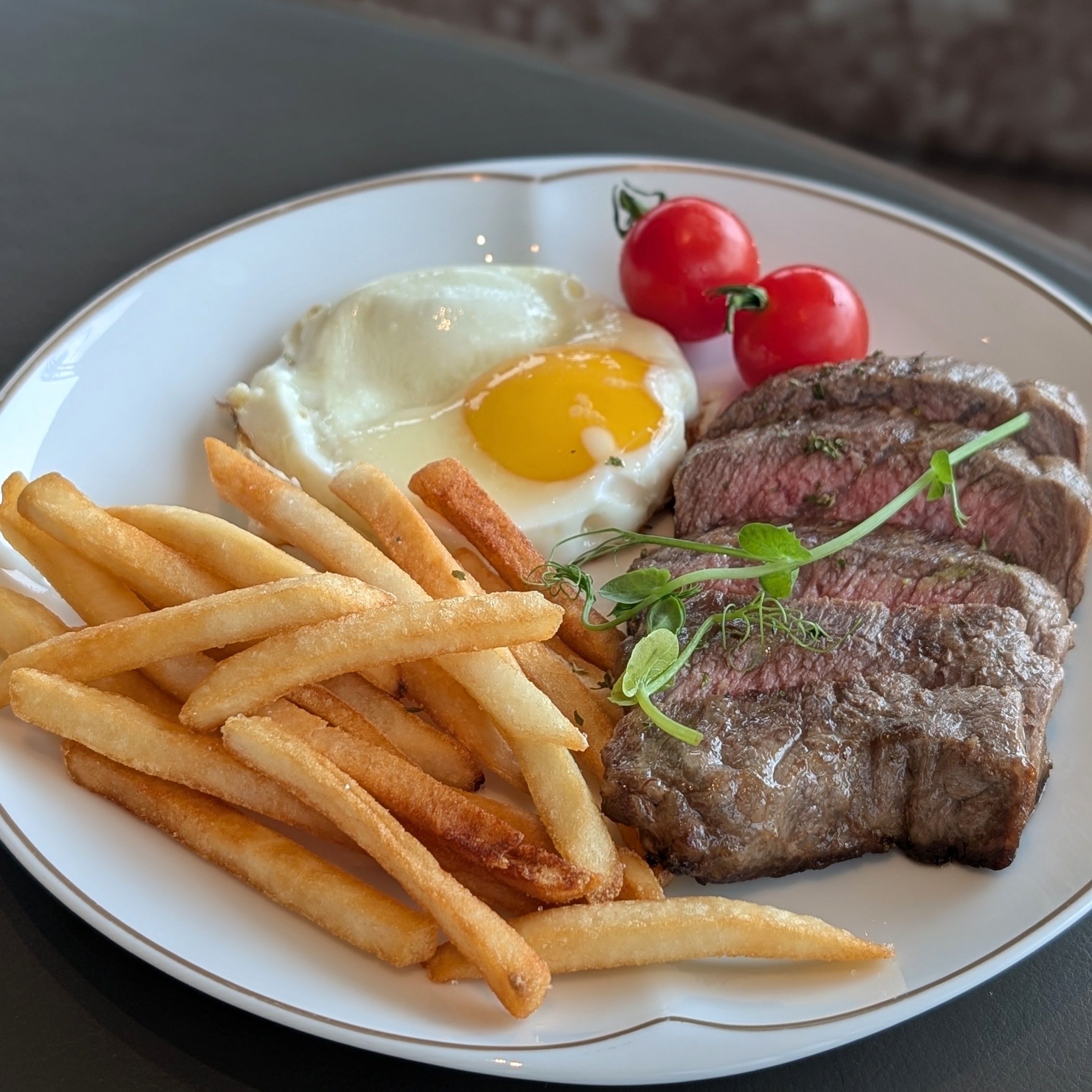 Dusit Thani Bangkok Club Lounge Breakfast Breakfast Beef Steak & Fried Egg