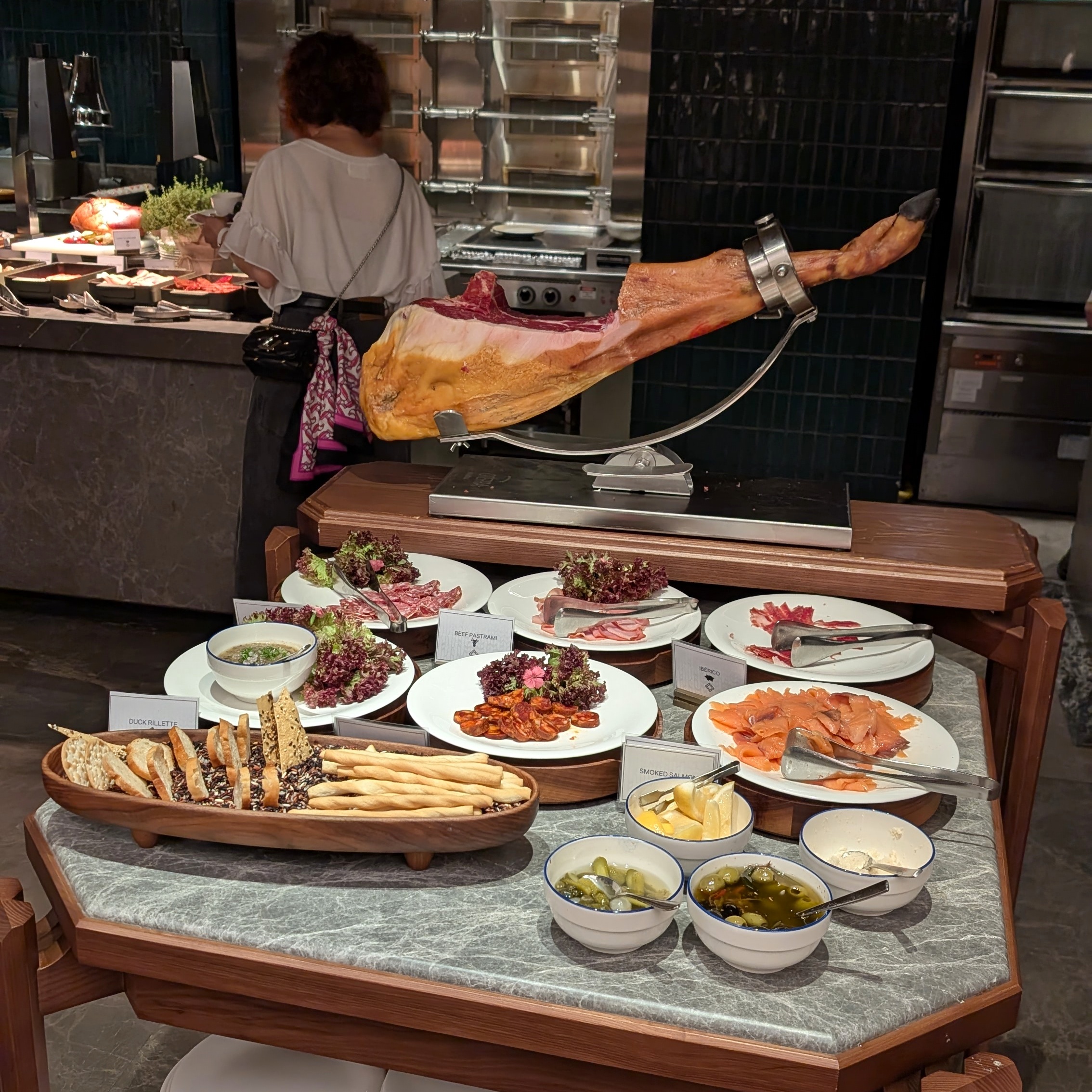 Dusit Thani Bangkok Pavilion Breakfast