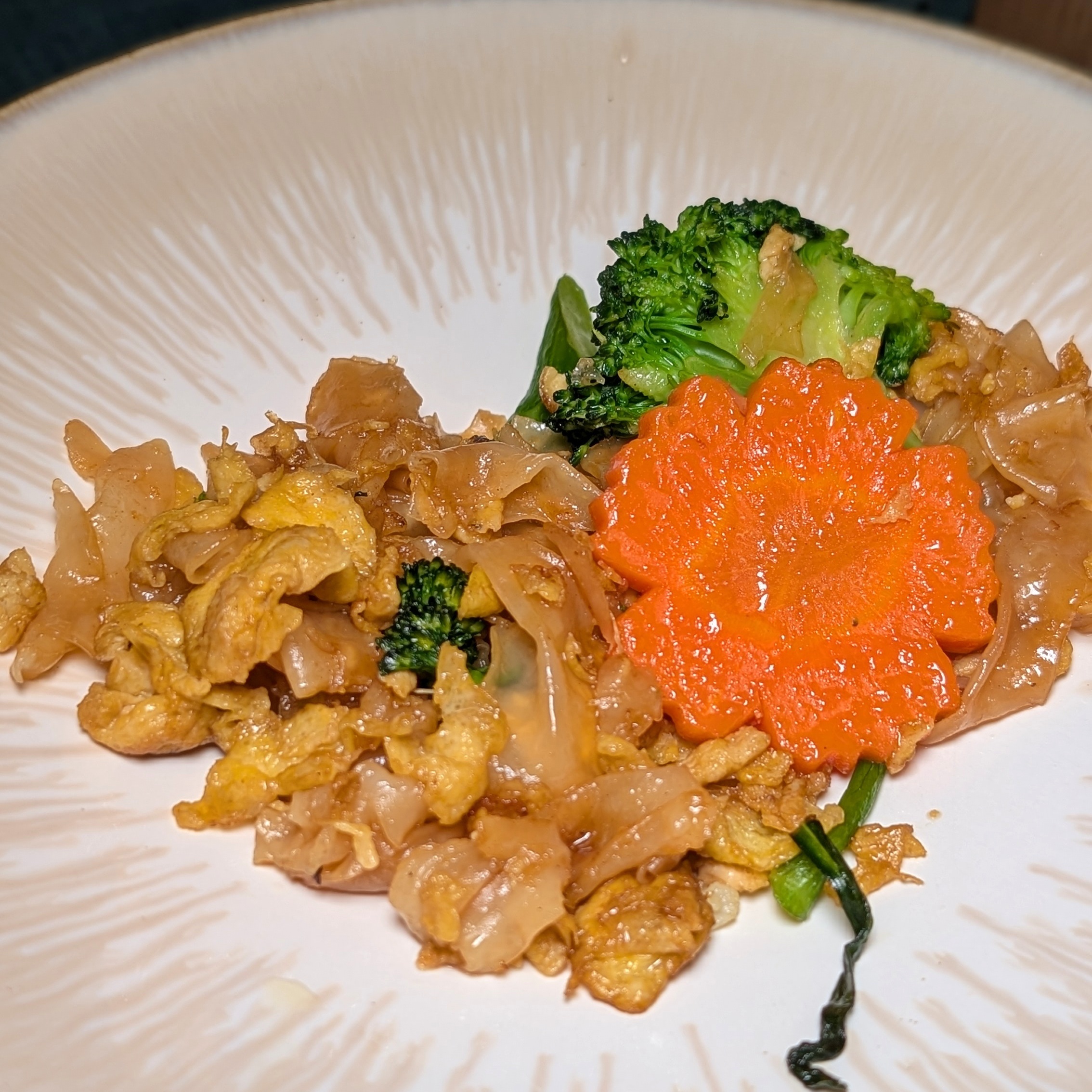 Dusit Thani Bangkok Pavilion Breakfast Phad See Ew