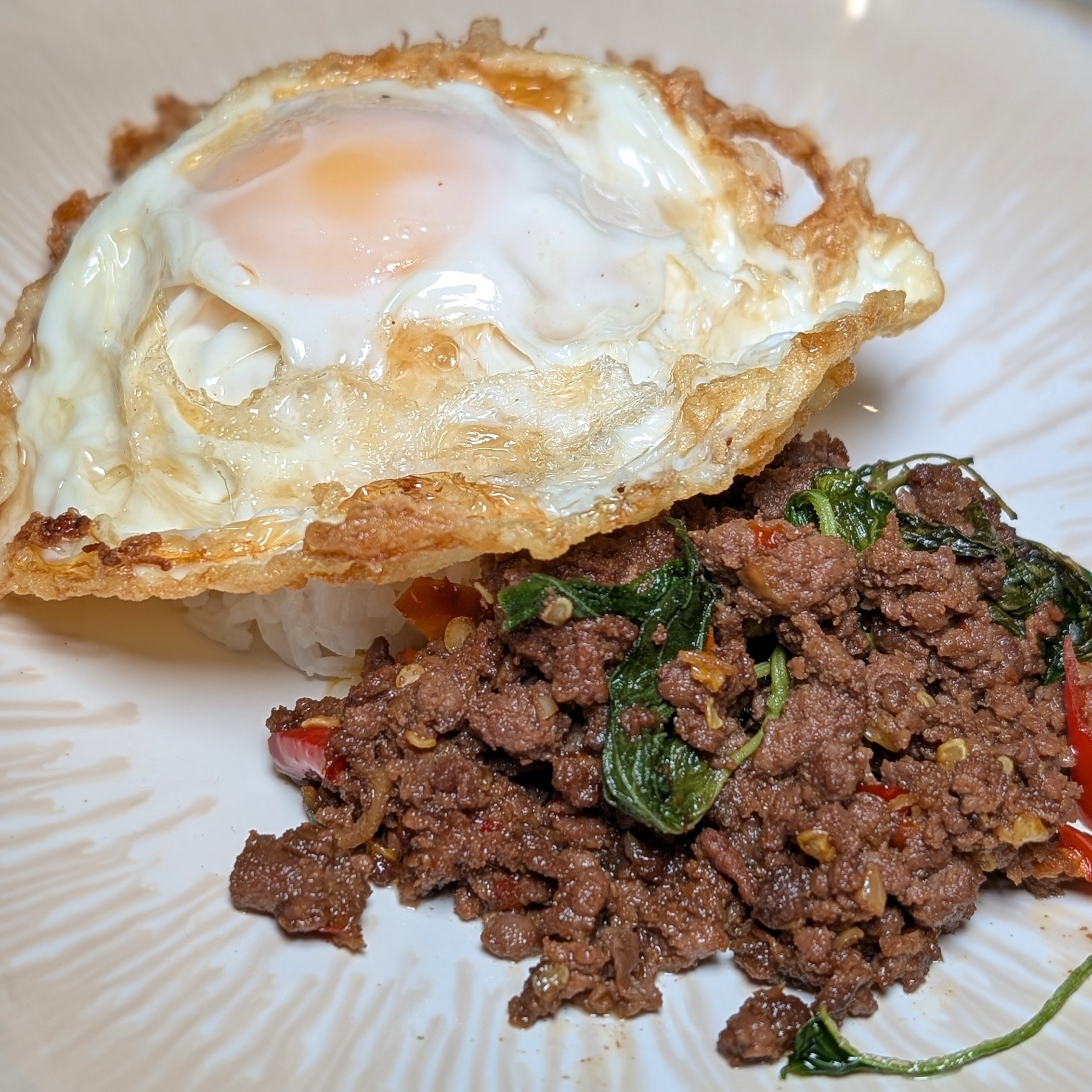 Dusit Thani Bangkok Pavilion Breakfast Krapow Neua