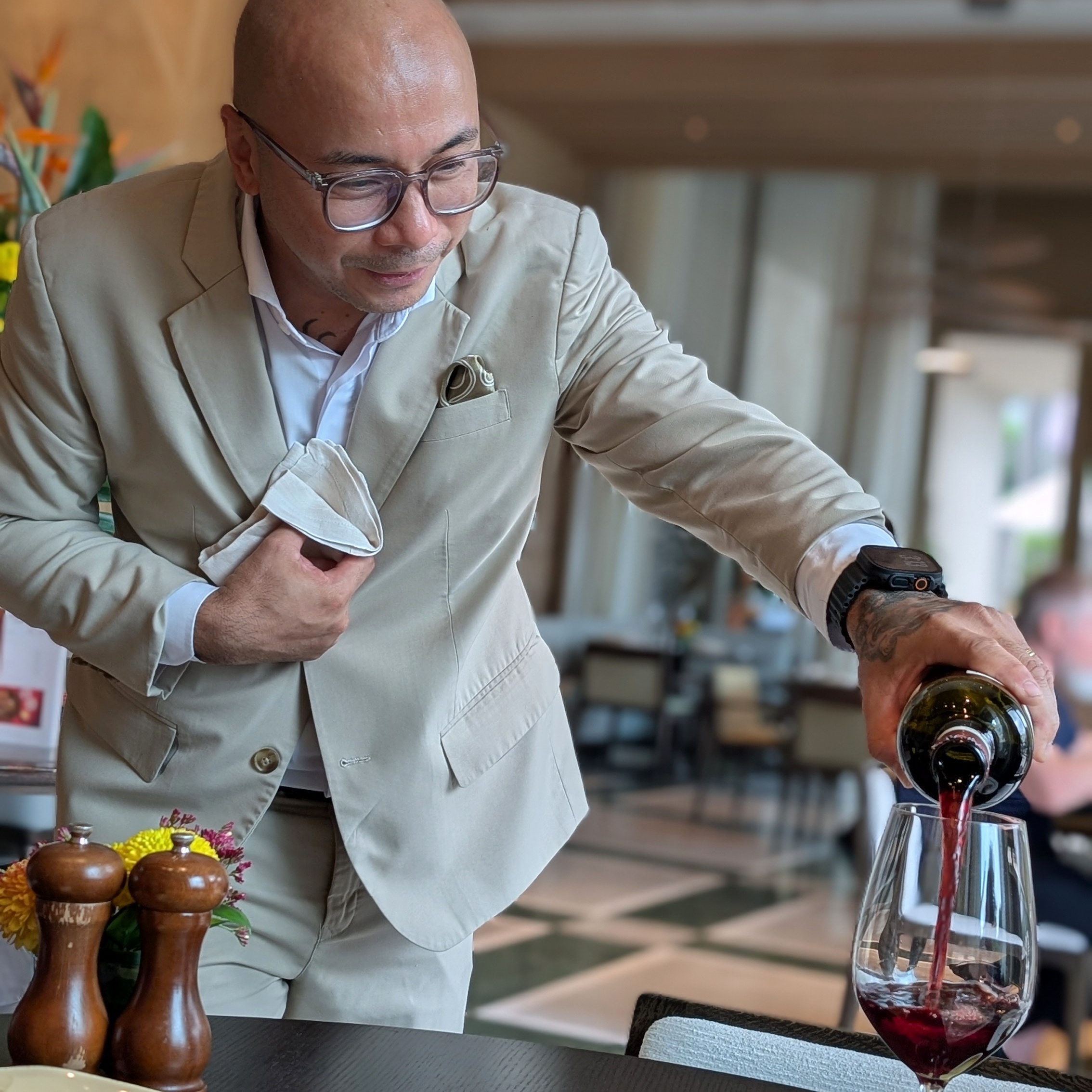 Raffles Sentosa Singapore Empire Grill Wine Service