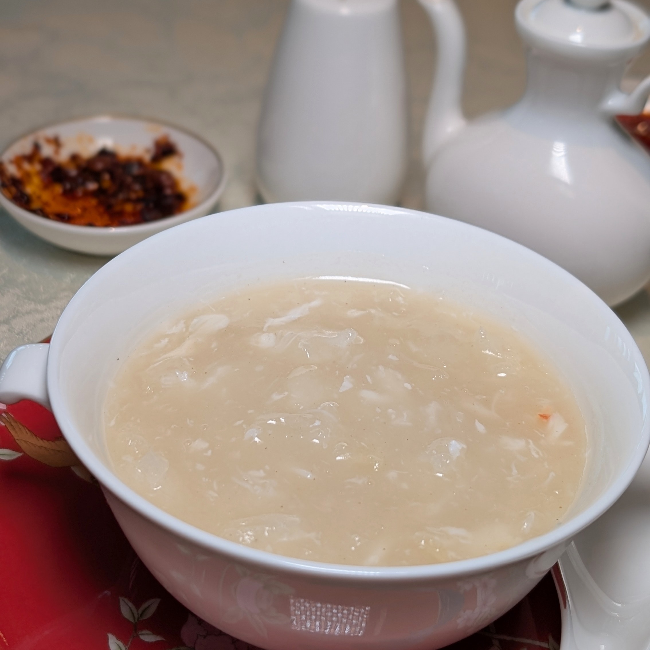 Raffles Sentosa Singapore Royal China Weekend Dim Sum Set Lunch Braised White Pepper Crab Meat Soup with Fish Maw