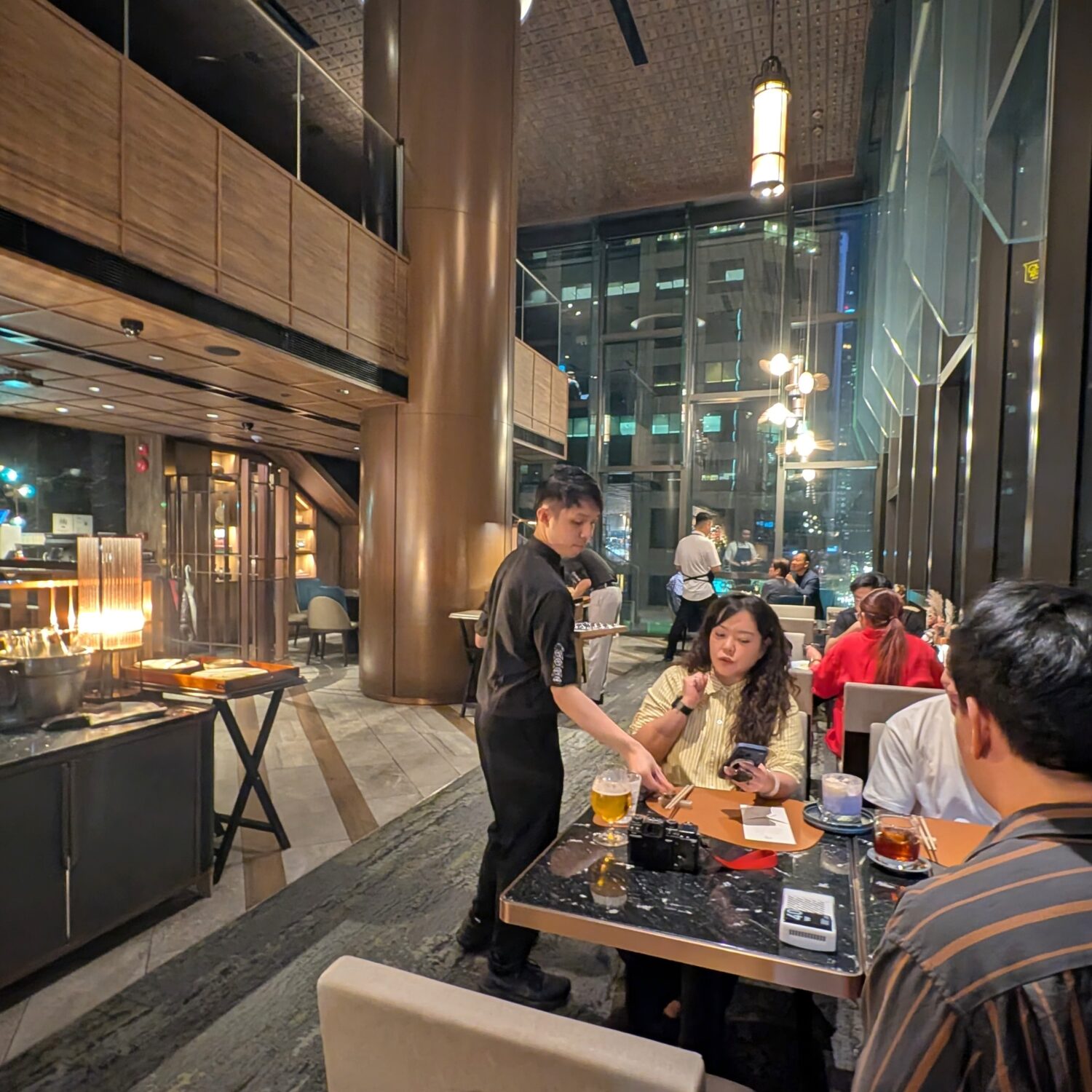 Qin Restaurant & Bar Interior