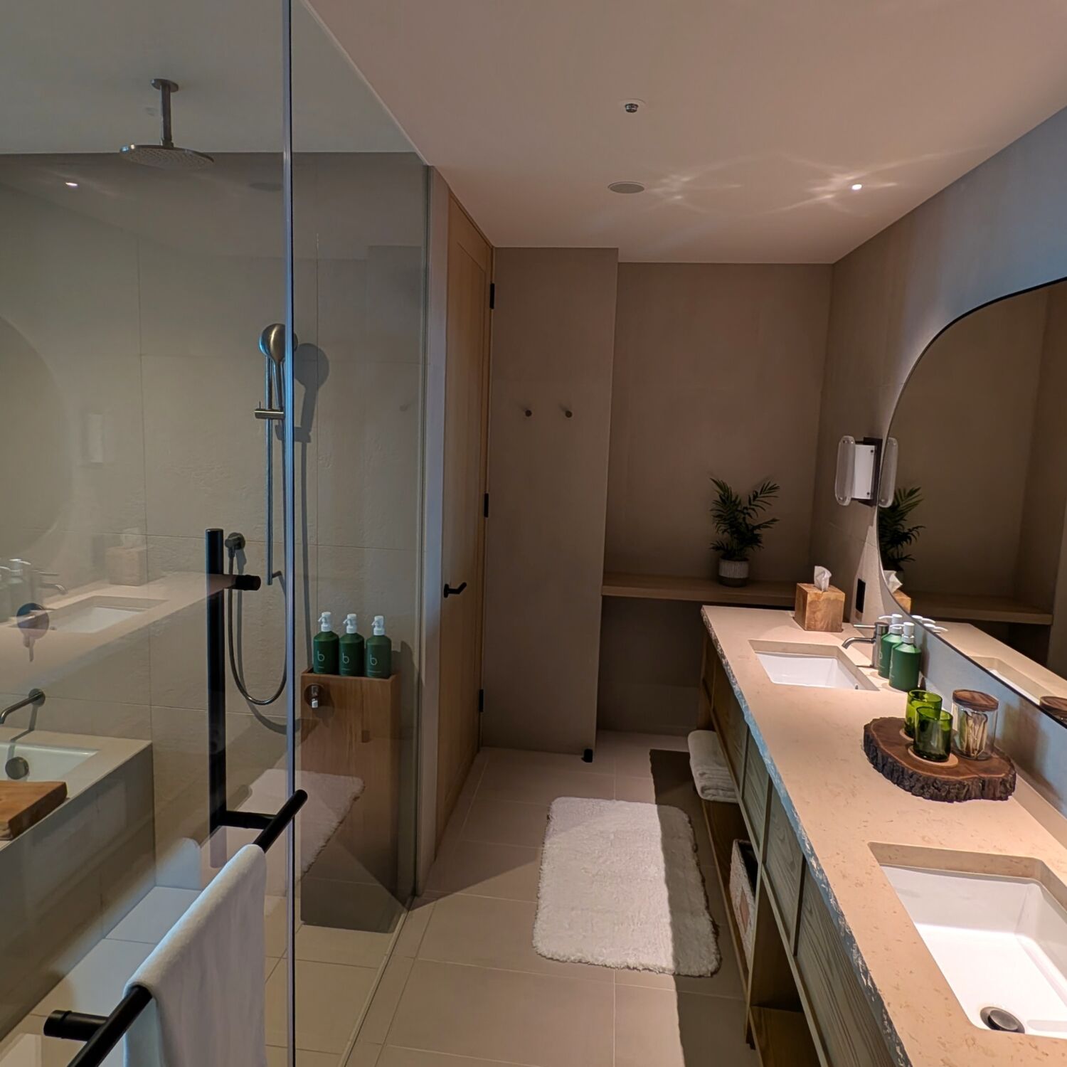 1 Hotel Tokyo Panoramic Tower Studio Suite Bathroom
