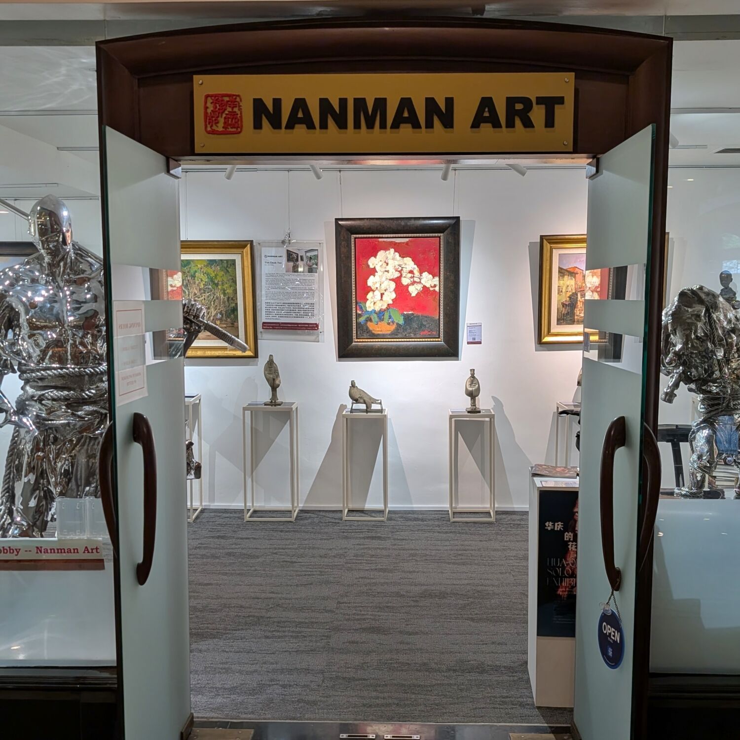 Orchard Rendezvous Hotel Singapore Art Gallery